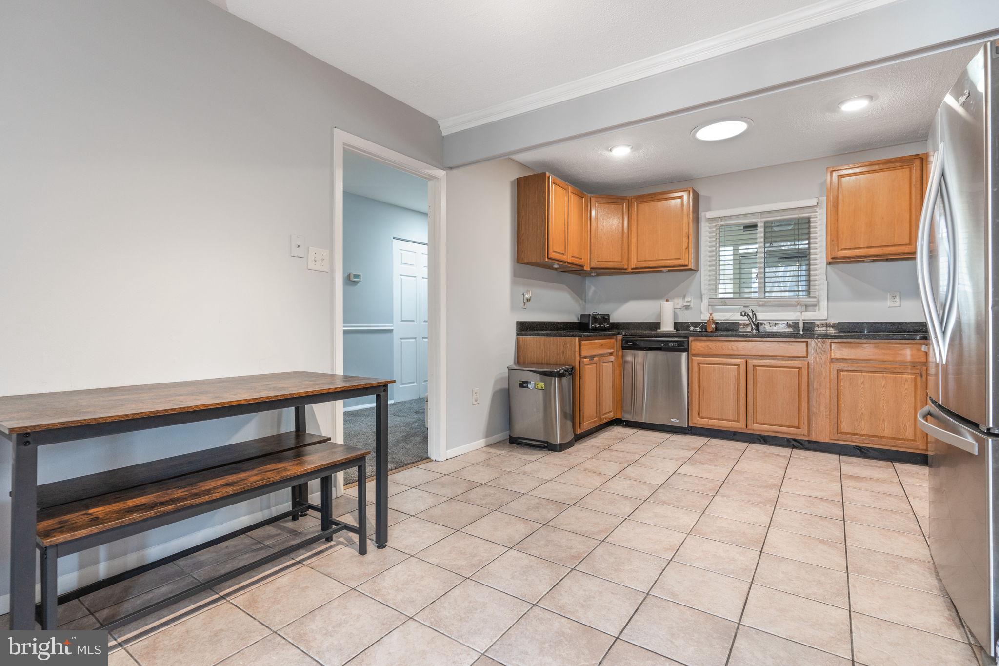 YORKTOWN - Residential