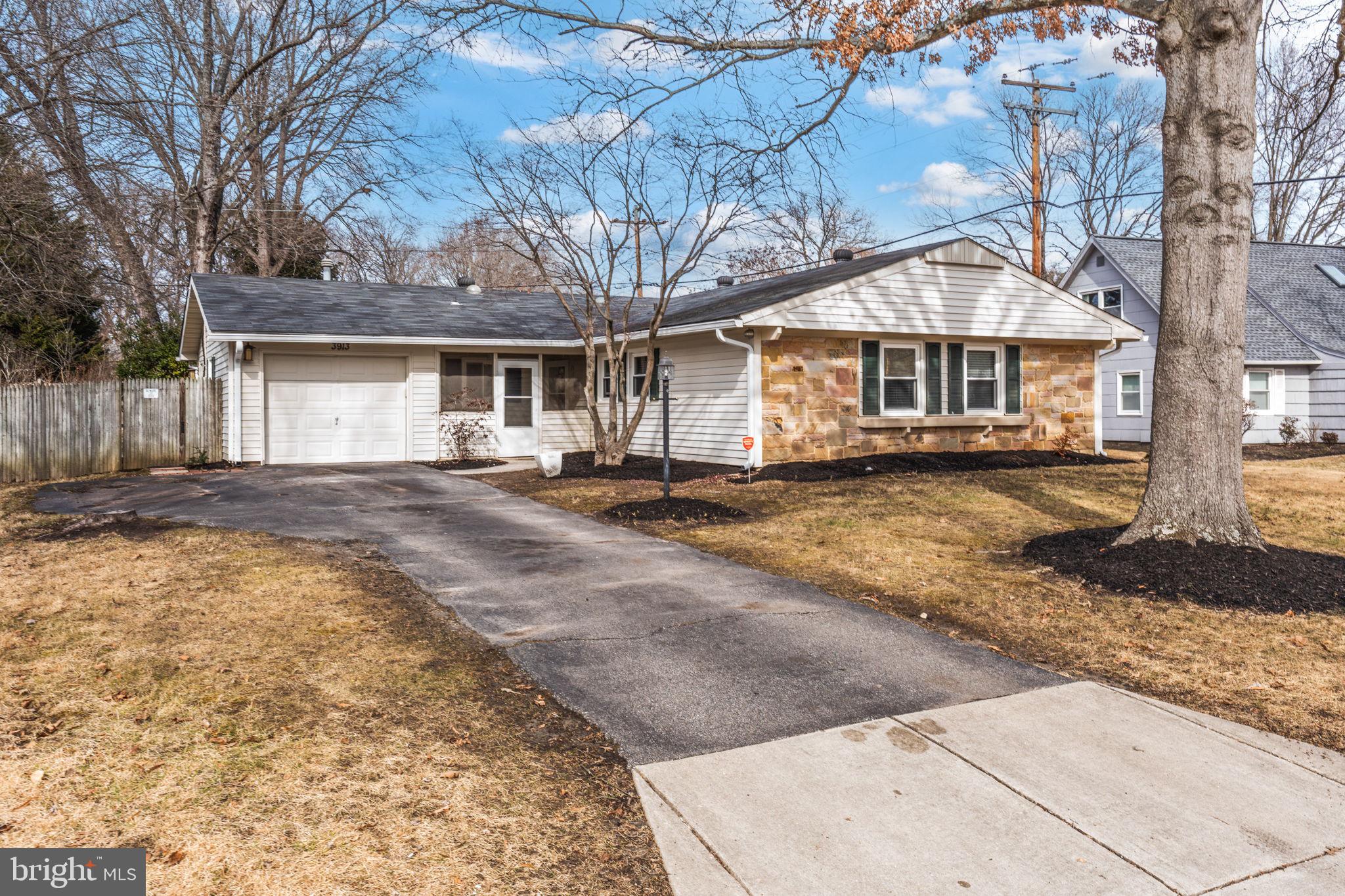 YORKTOWN - Residential