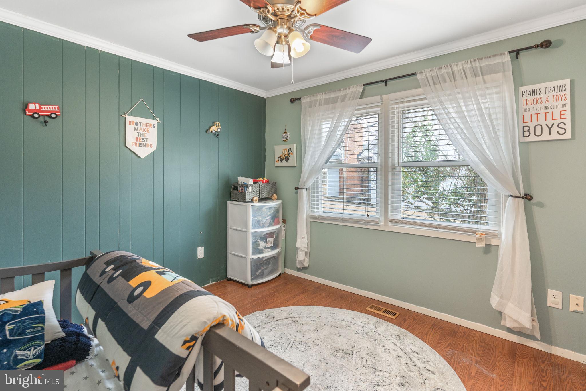 YORKTOWN - Residential