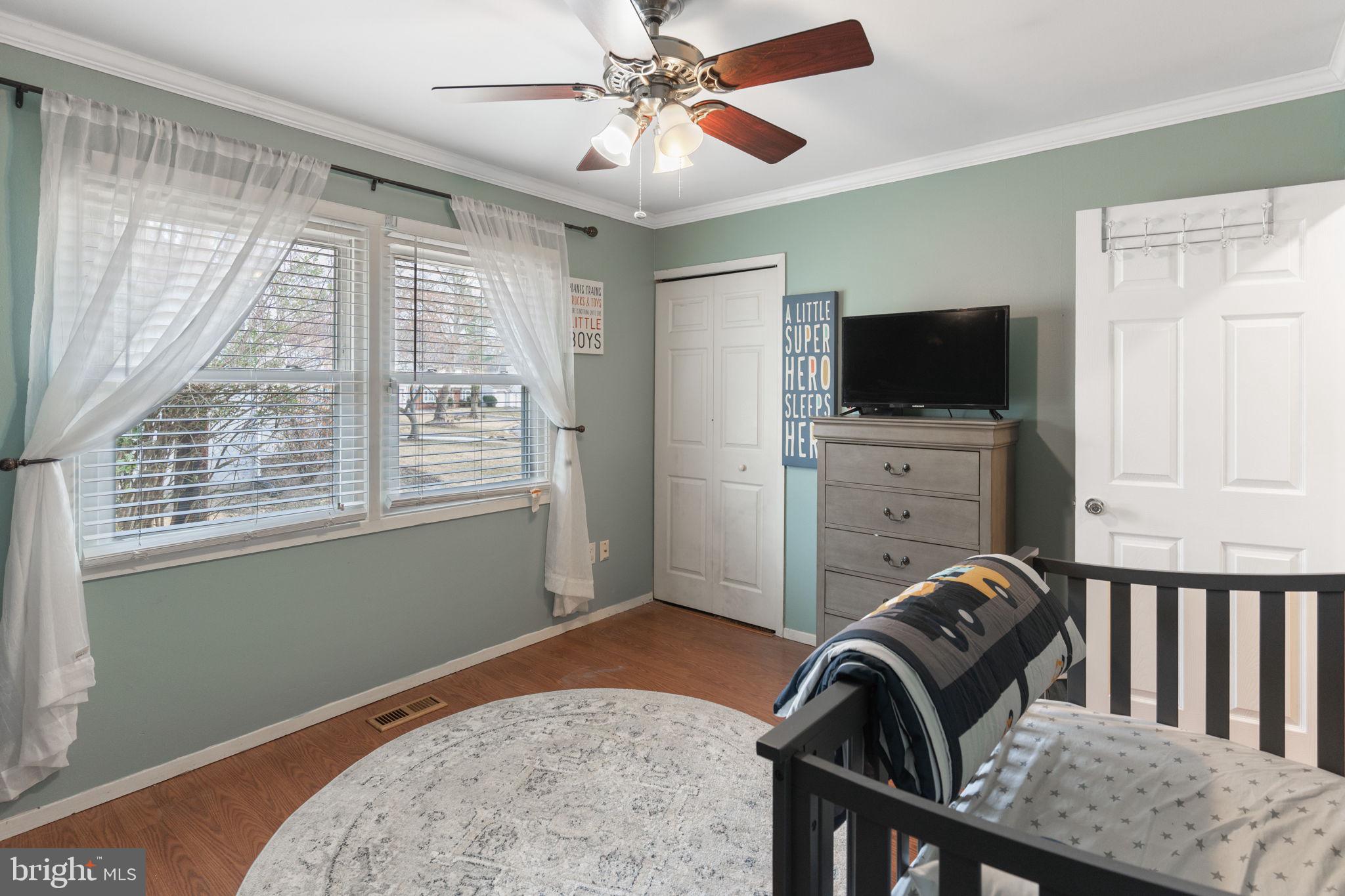 YORKTOWN - Residential