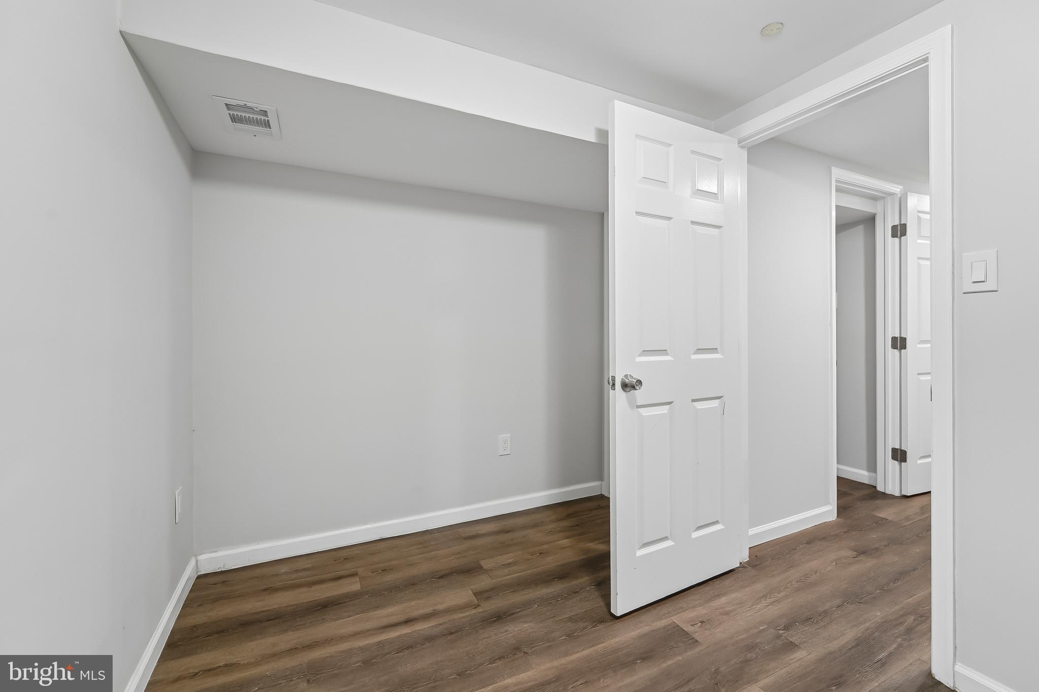 SNOW HILL MANOR - Residential