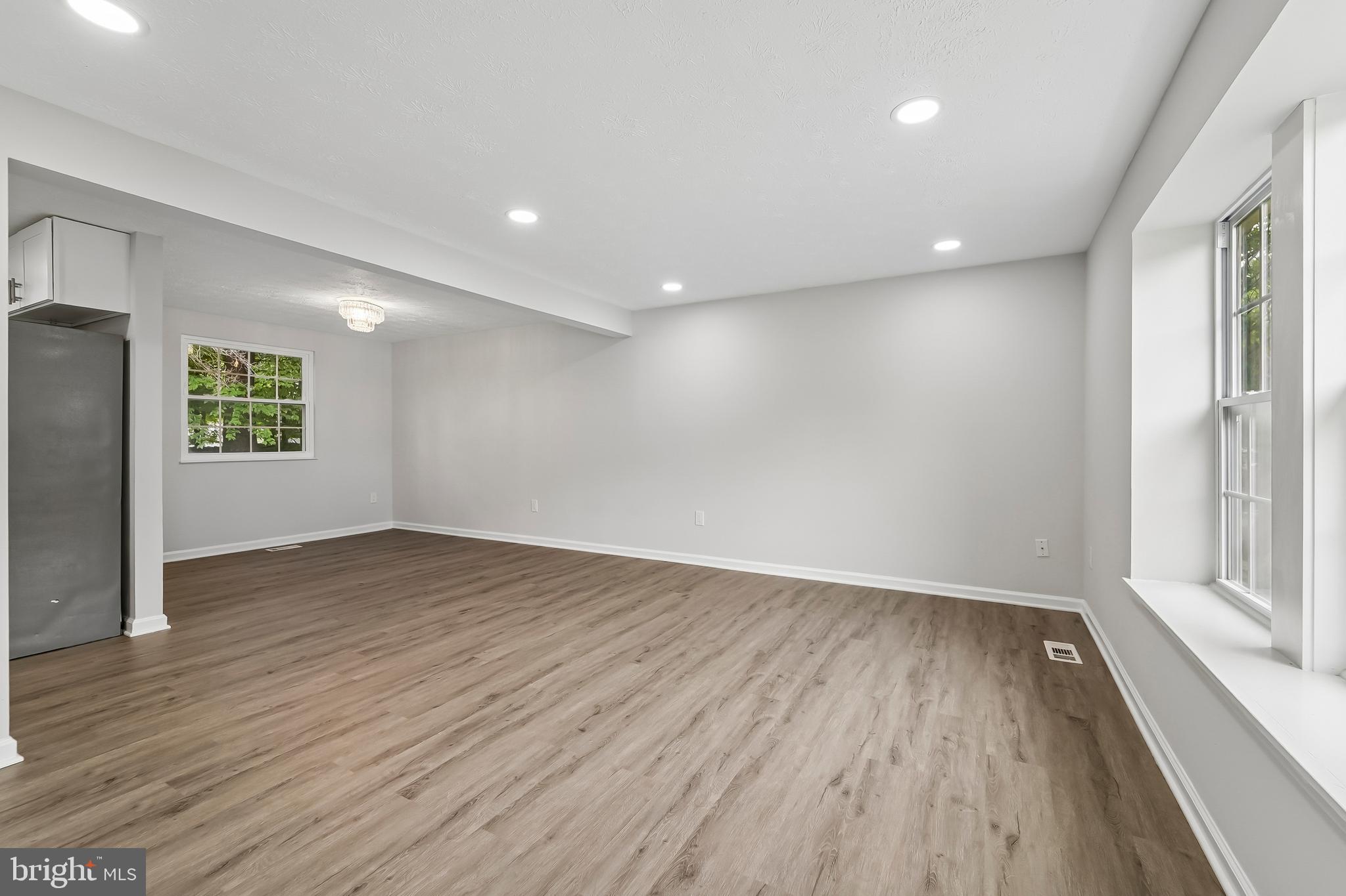 SNOW HILL MANOR - Residential