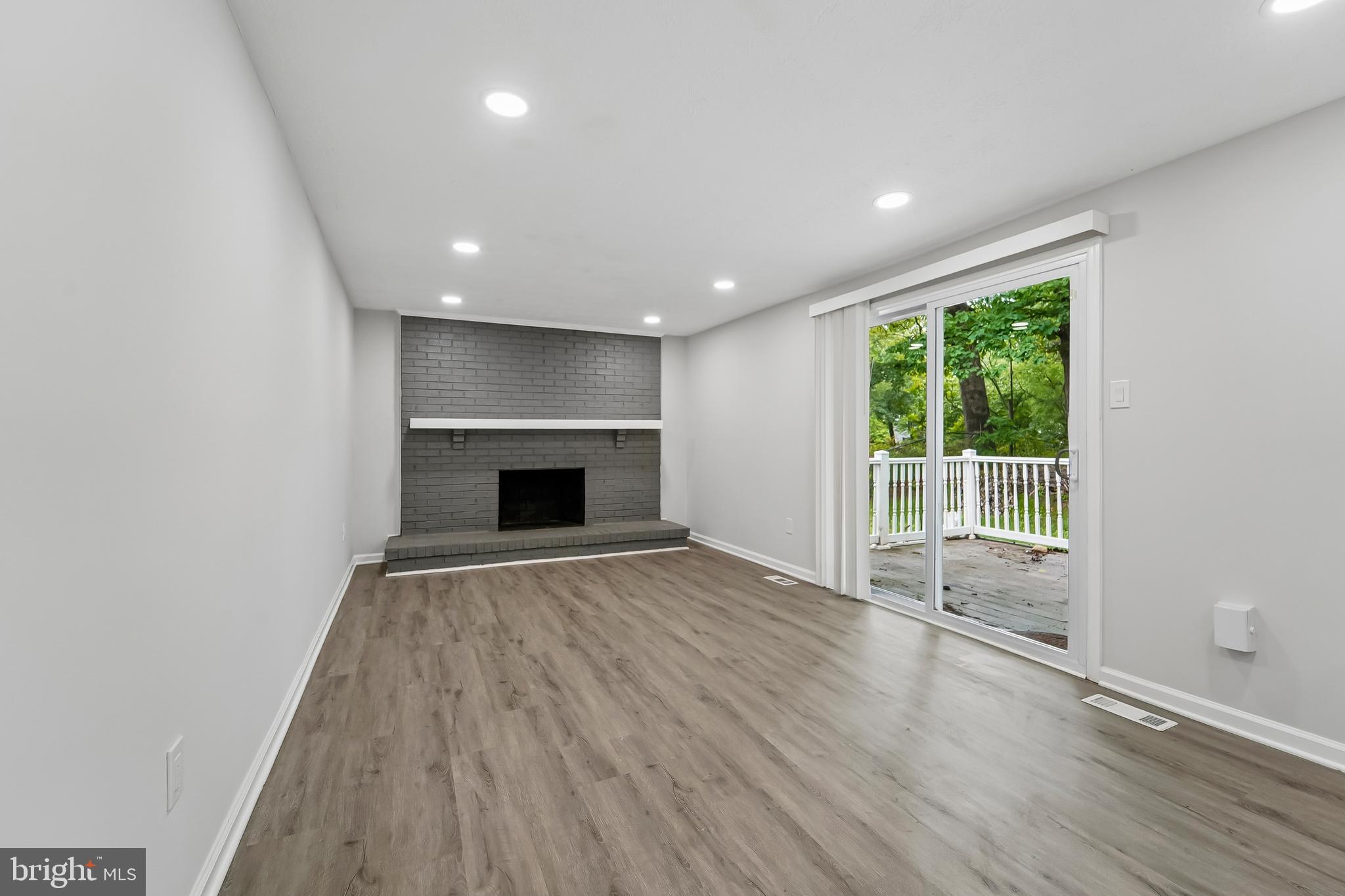 SNOW HILL MANOR - Residential