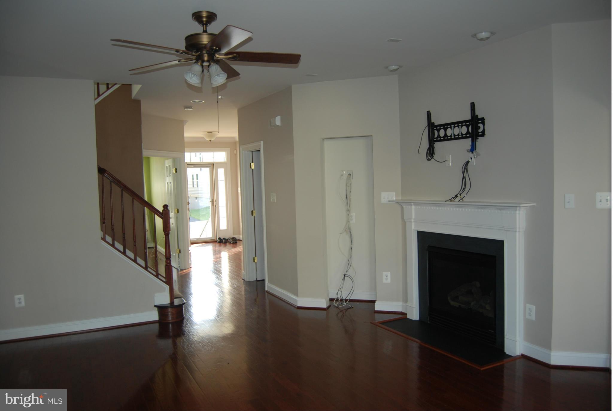 GREENWAY VILLAGE - Residential Lease