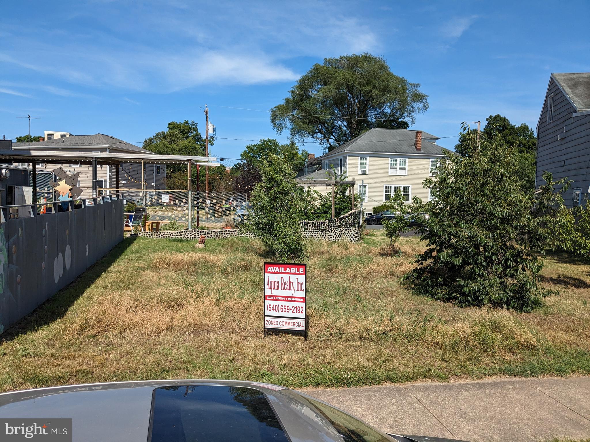 DOWNTOWN FREDERICKSBURG - Commercial Sale