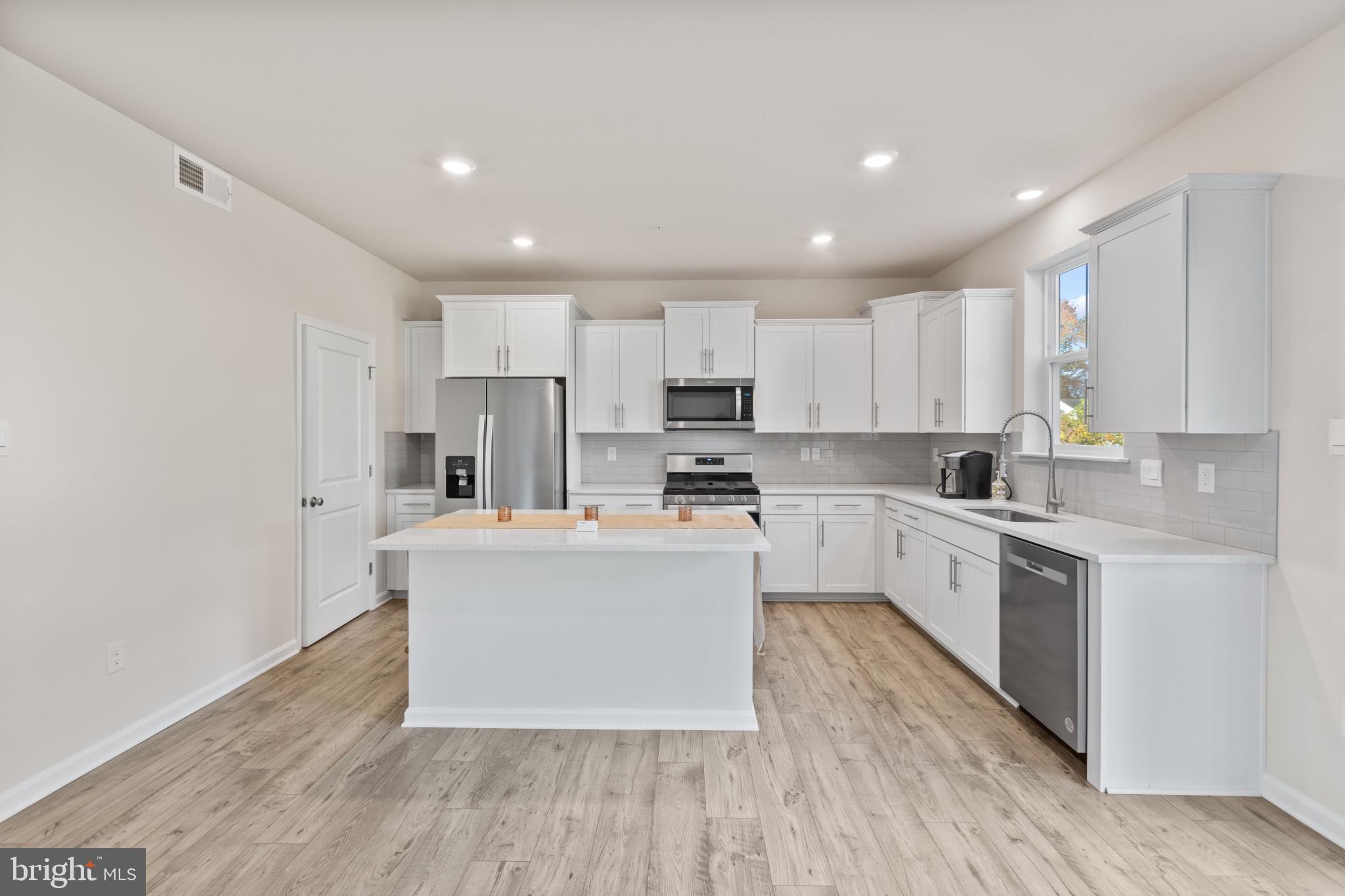 MEADOWS AT AUSTIN CREST - Residential