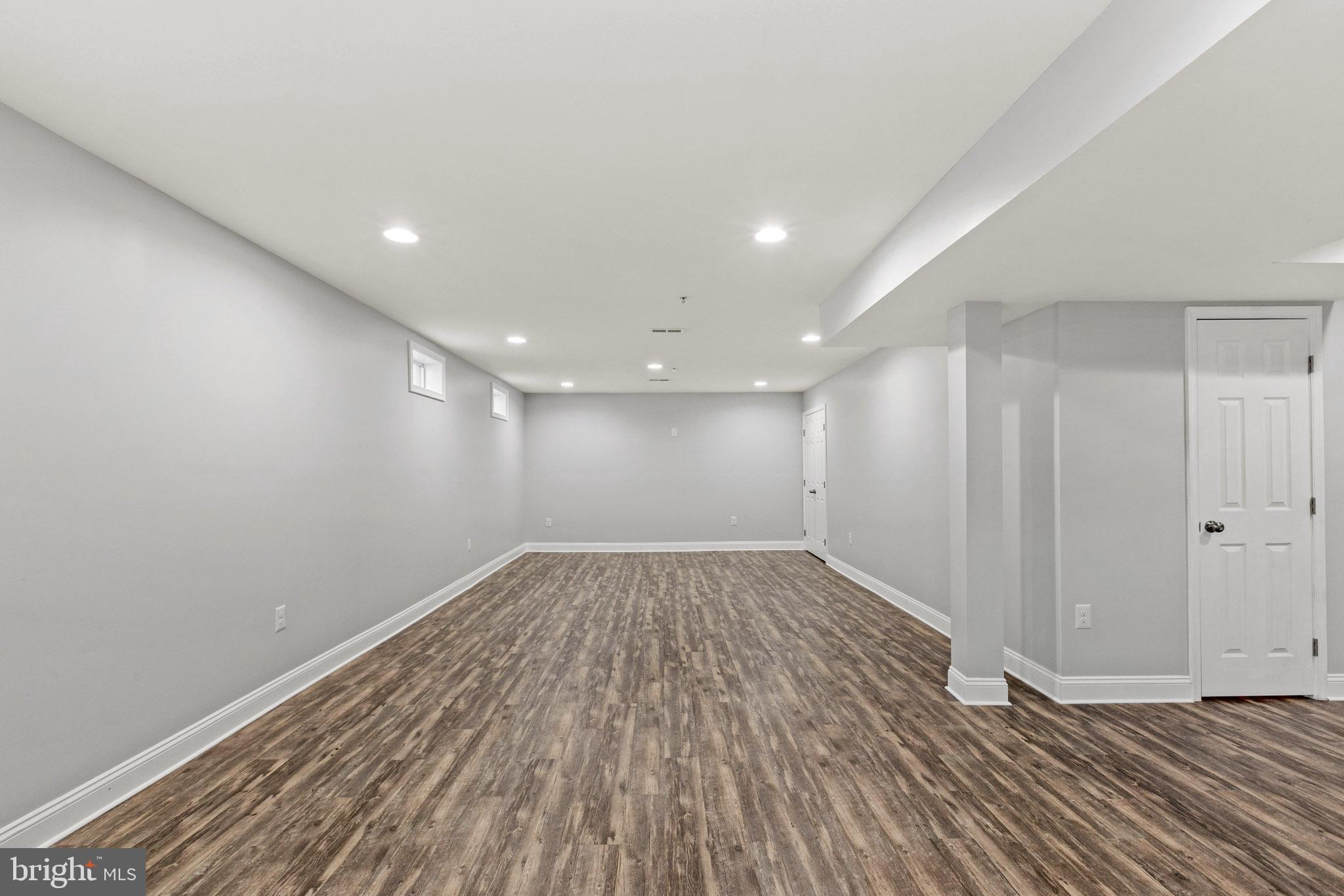THE WOODS AT MYRTLE POINT - Residential