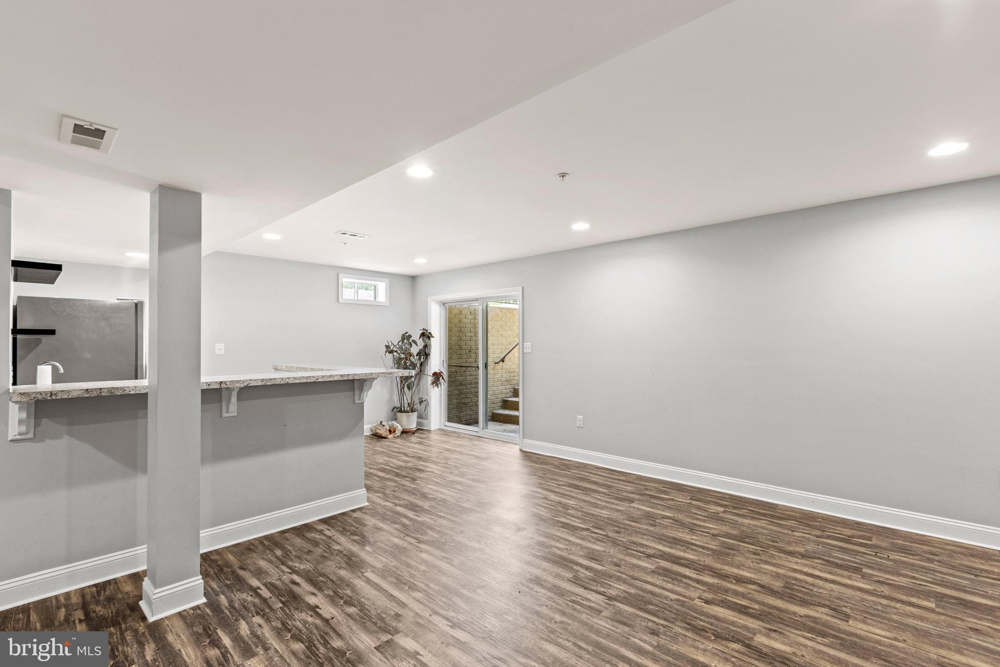 THE WOODS AT MYRTLE POINT - Residential