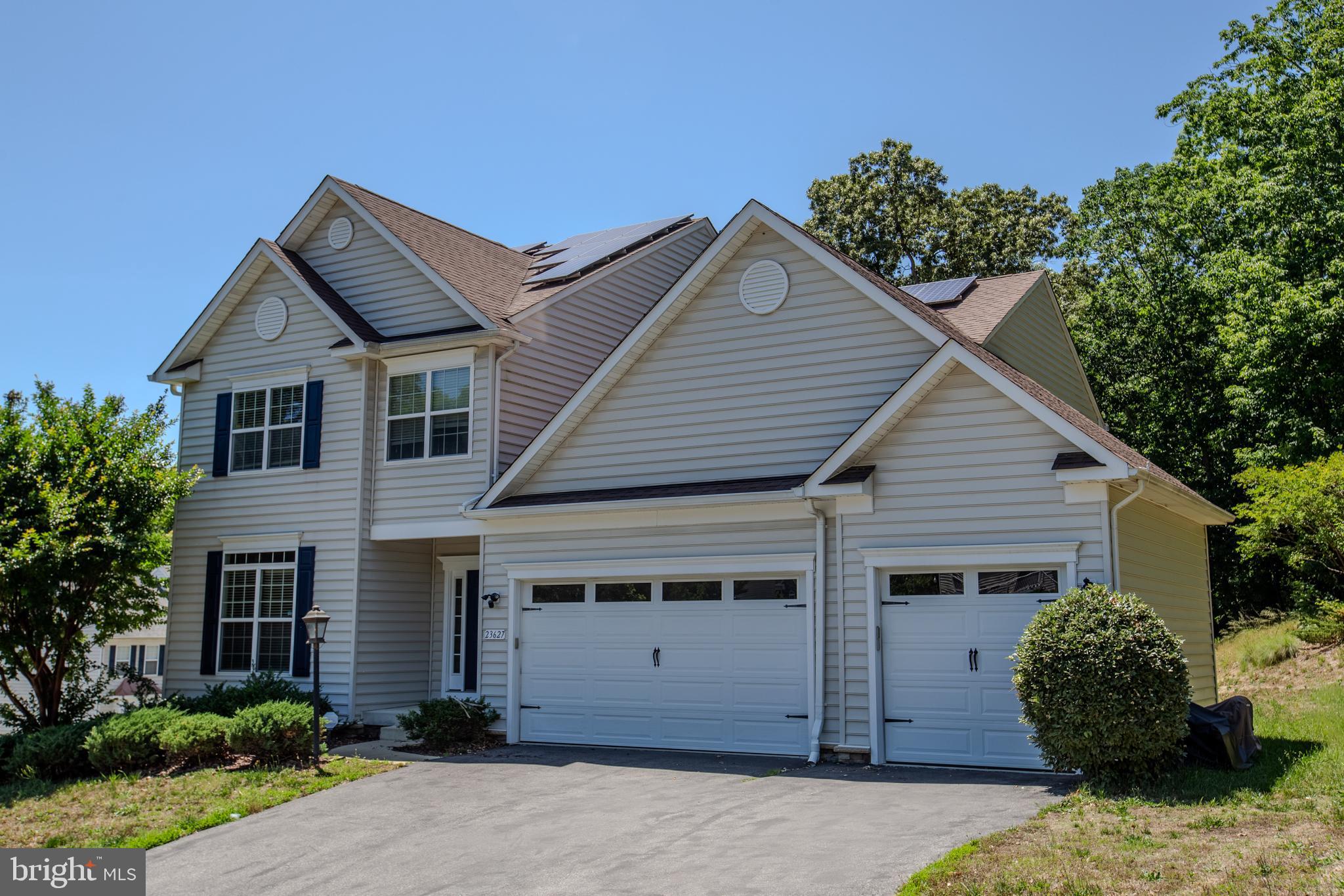 THE WOODS AT MYRTLE POINT - Residential