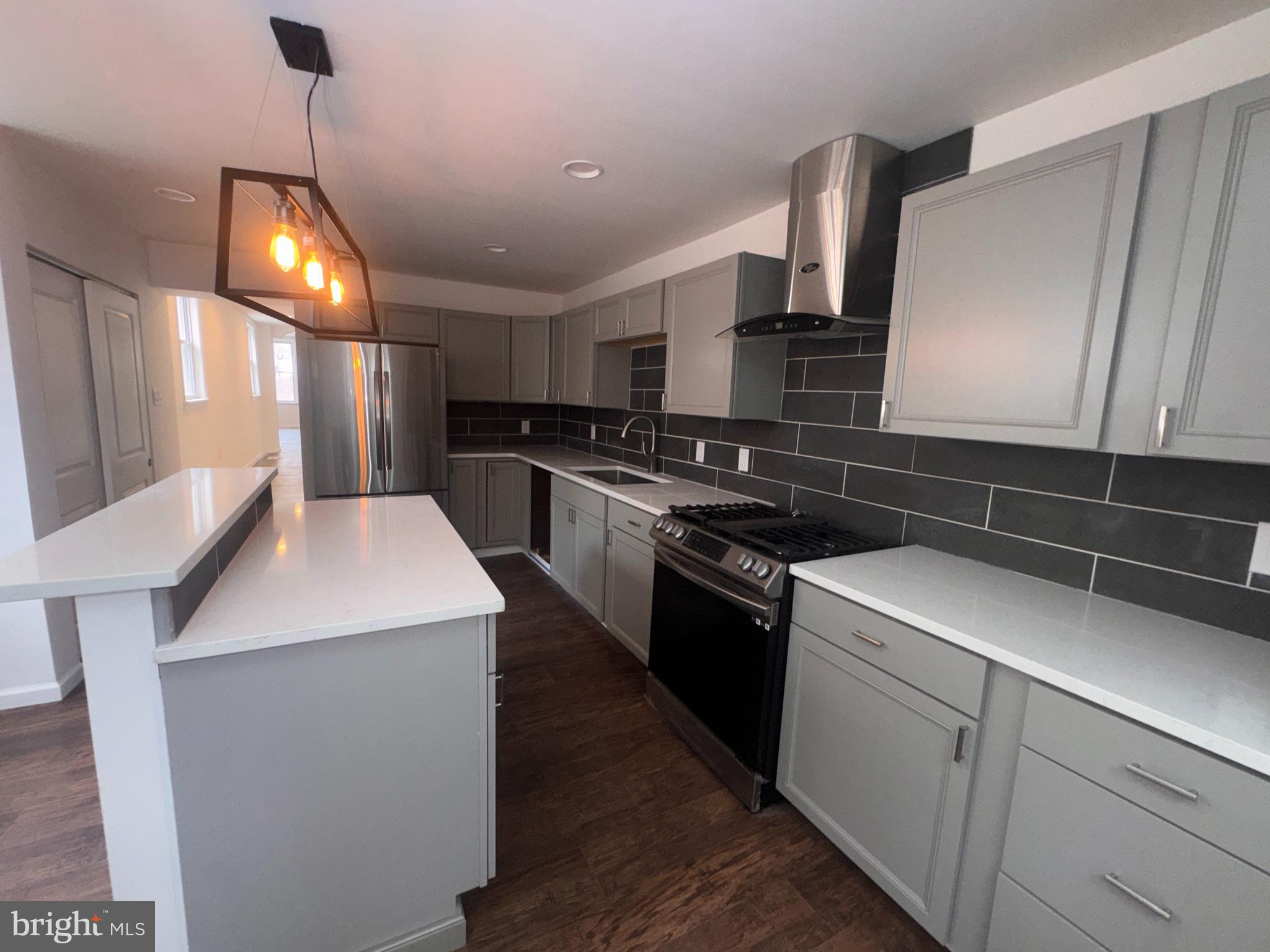 PASSYUNK SQUARE - Residential