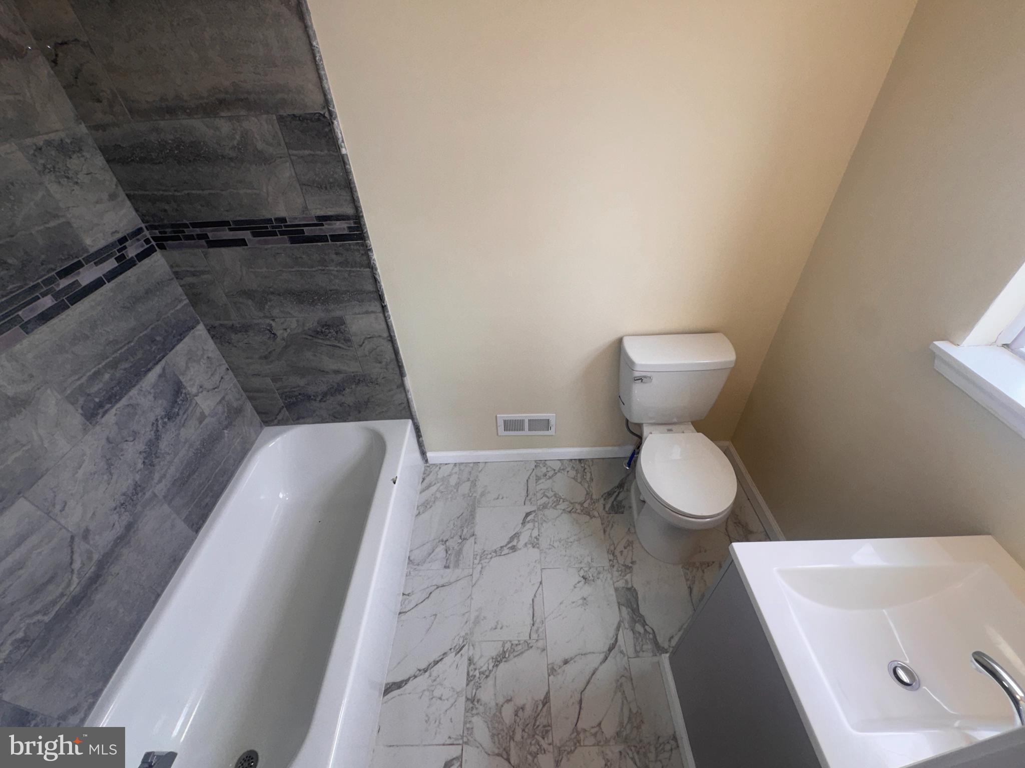 PASSYUNK SQUARE - Residential