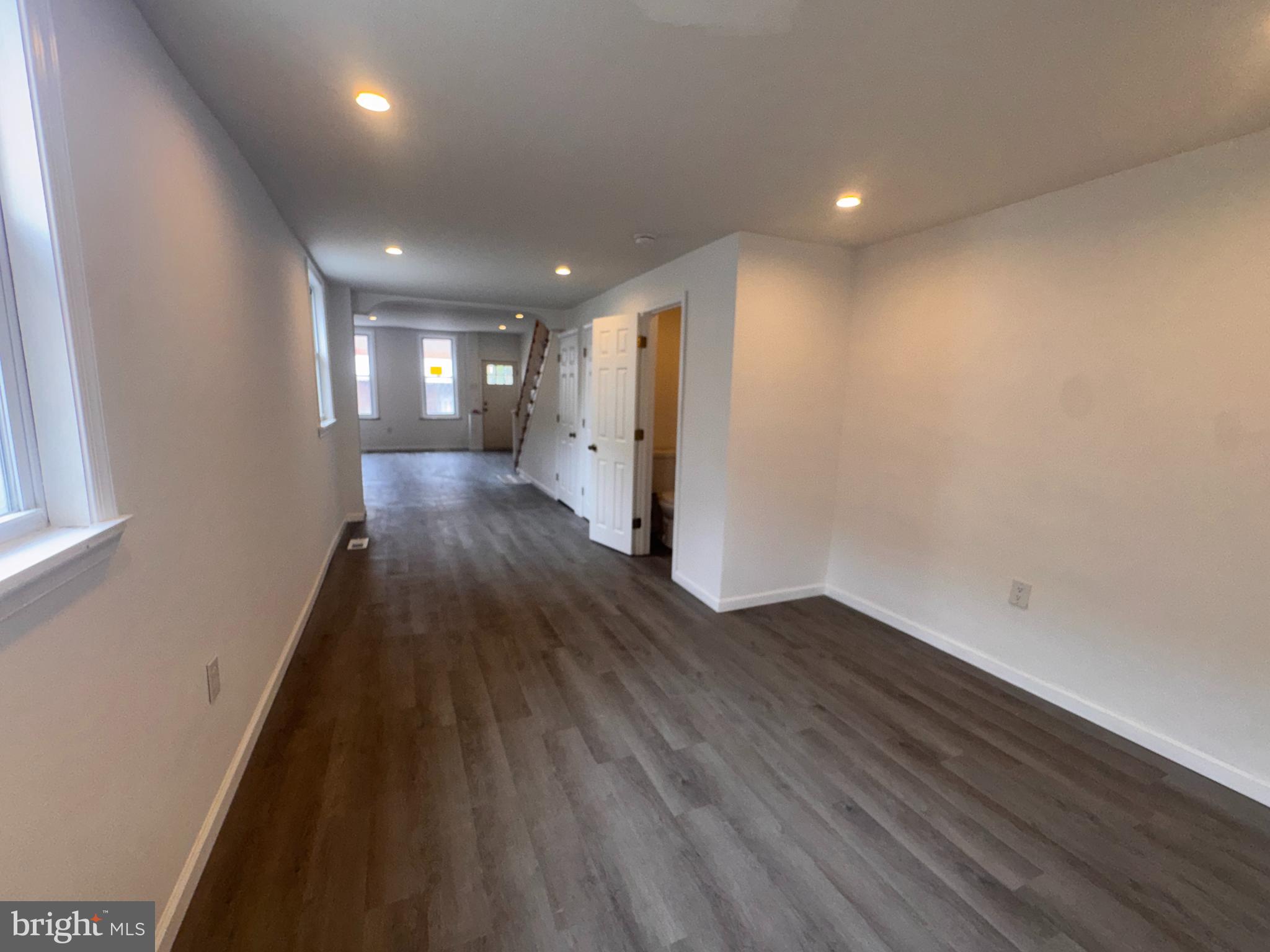 PASSYUNK SQUARE - Residential