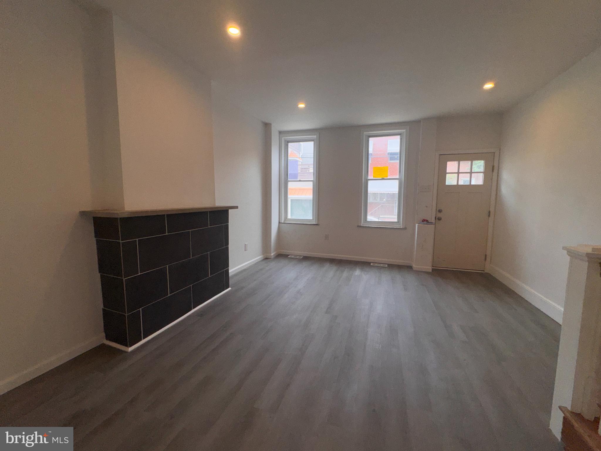 PASSYUNK SQUARE - Residential