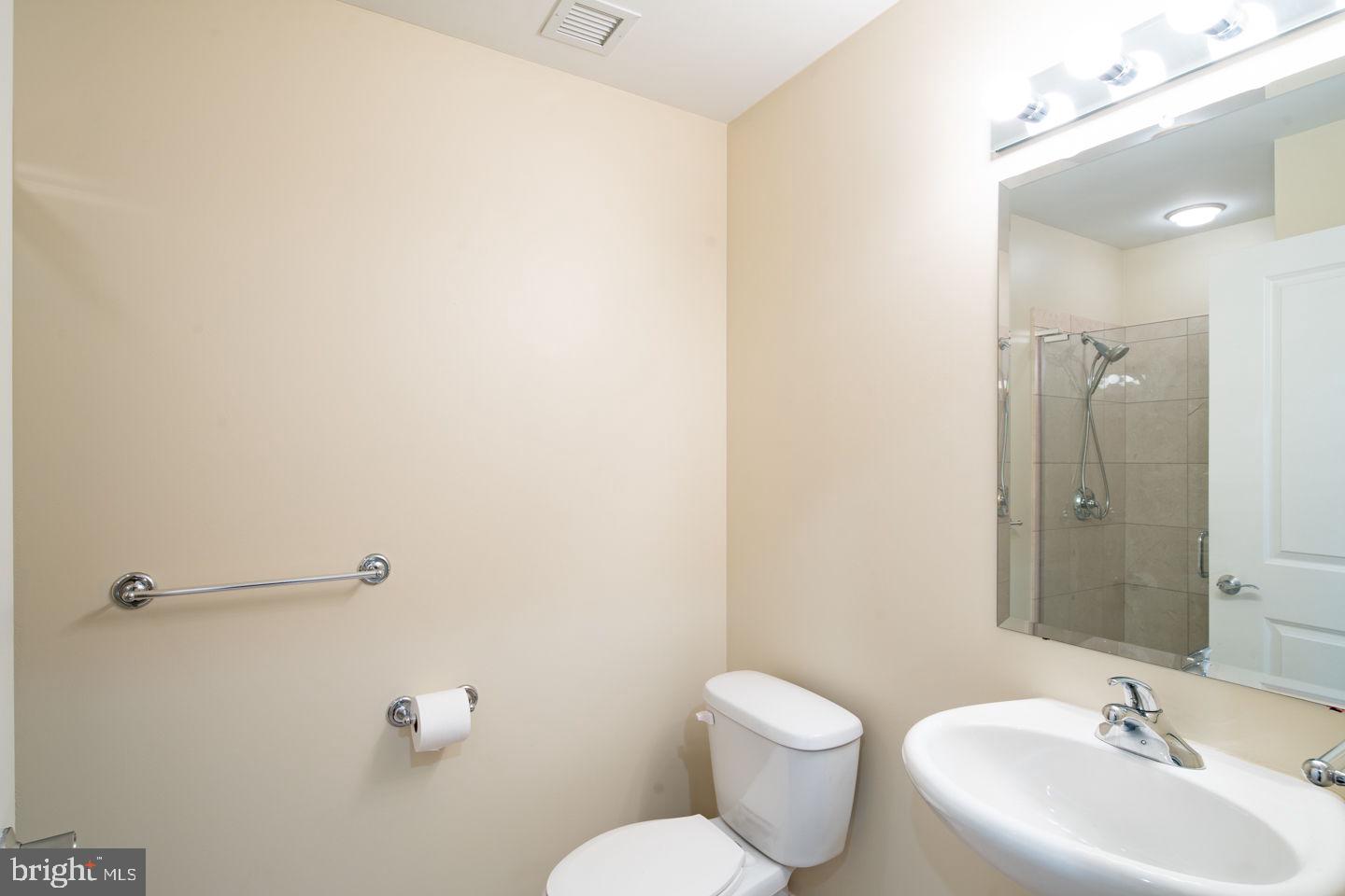 WATERFRONT SQUARE - Residential Lease