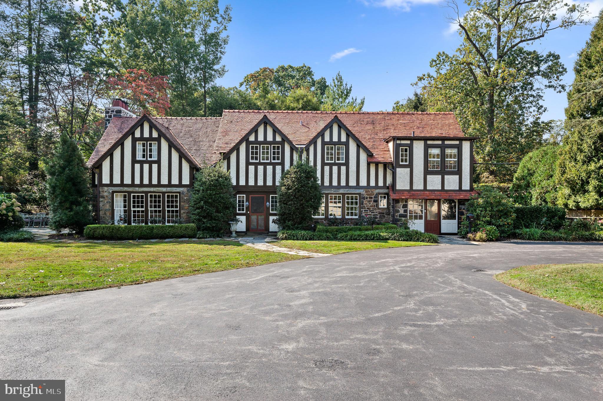 FOX HILL - Residential