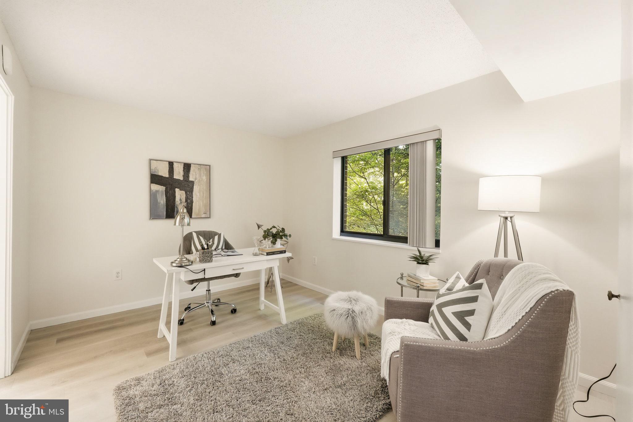 LEISURE WORLD - Residential