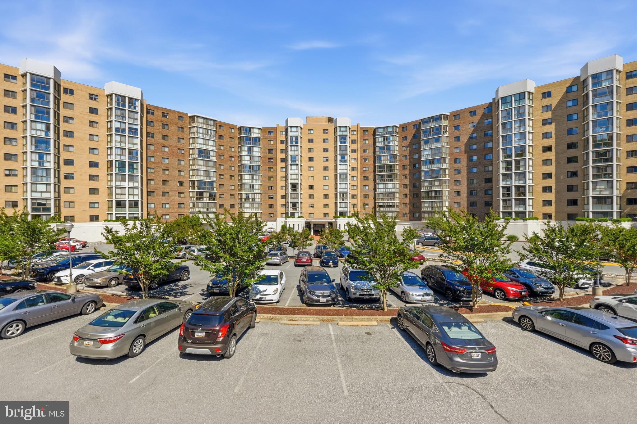 LEISURE WORLD - Residential