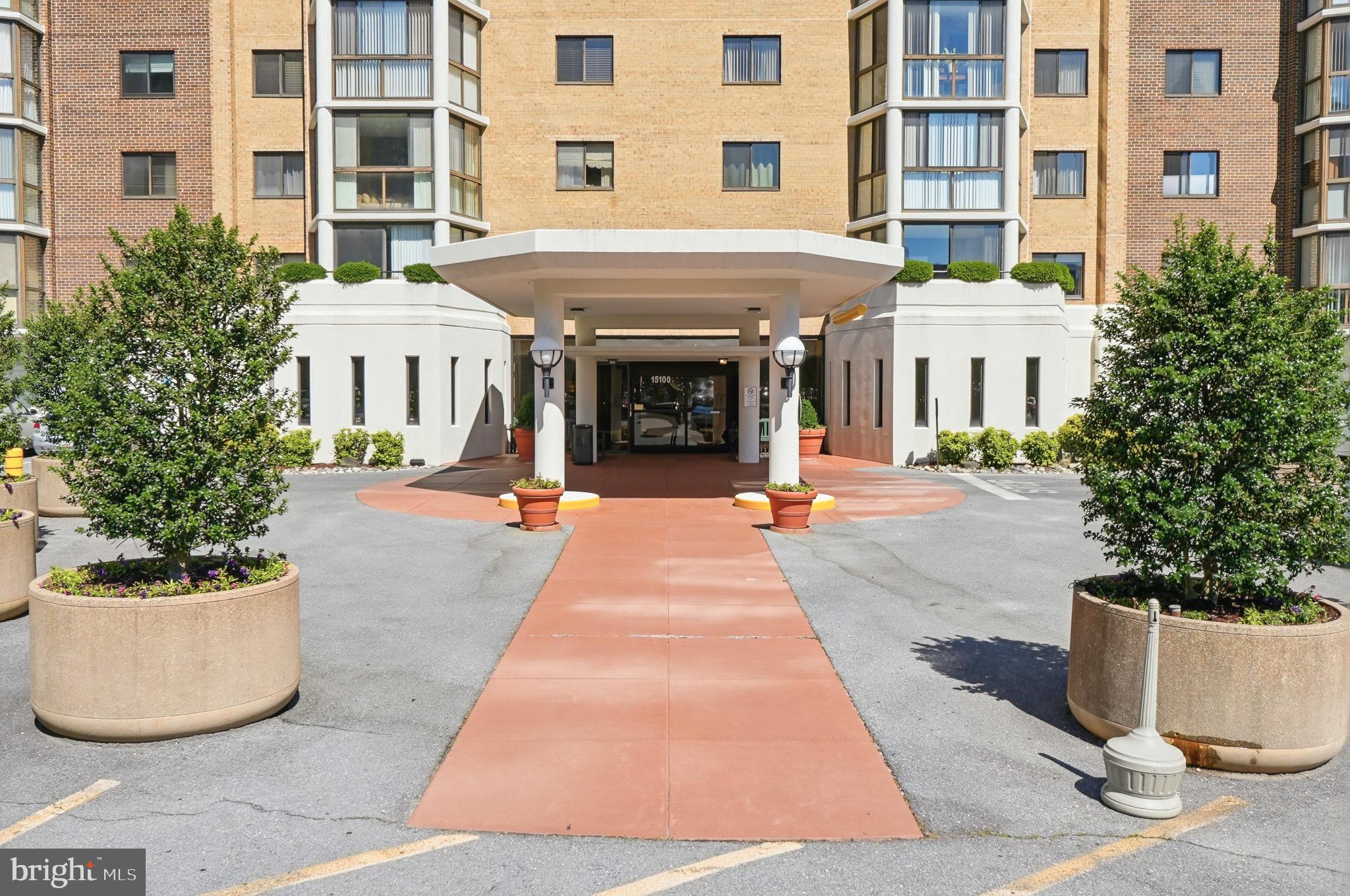 LEISURE WORLD - Residential