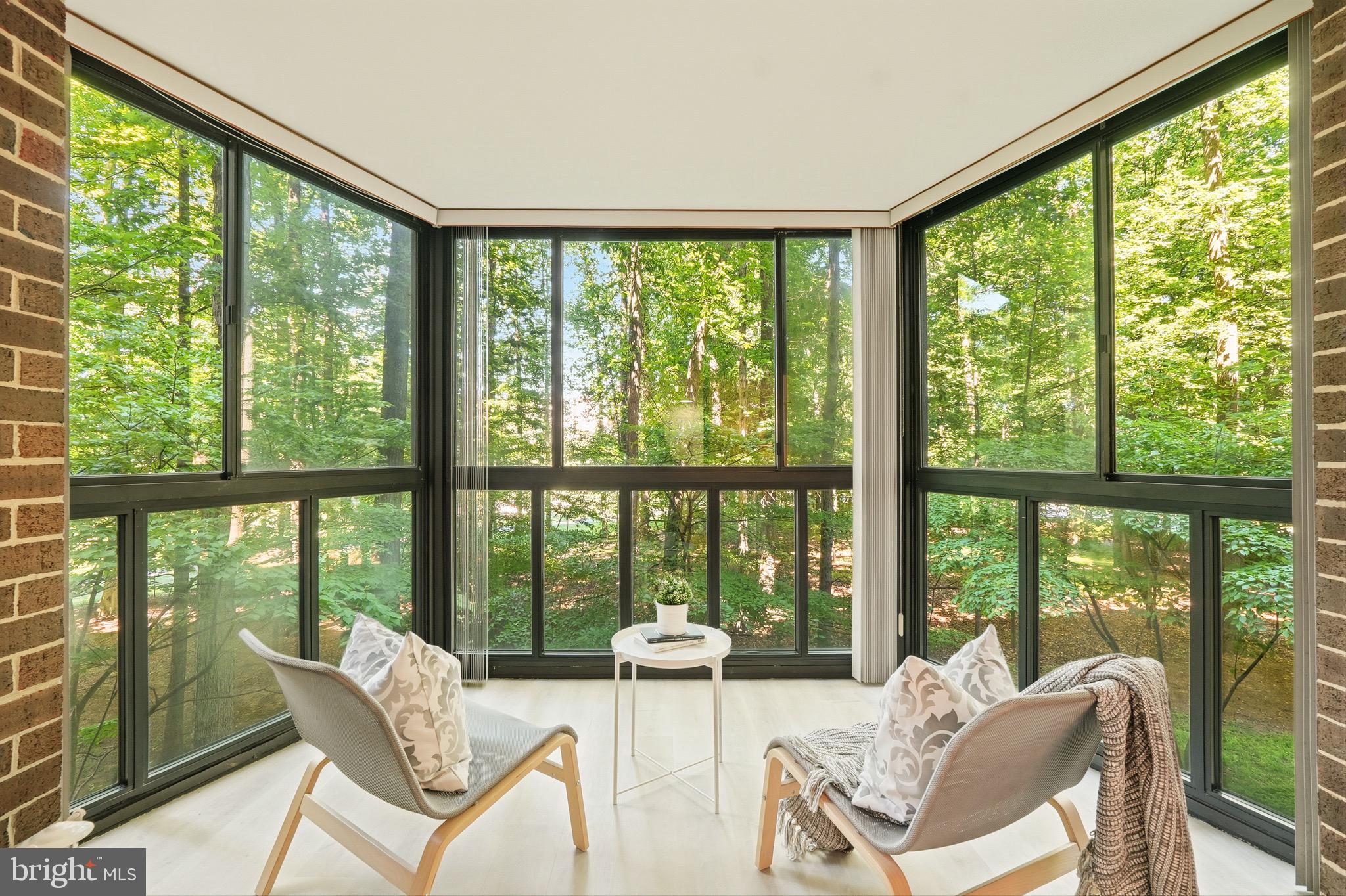 LEISURE WORLD - Residential