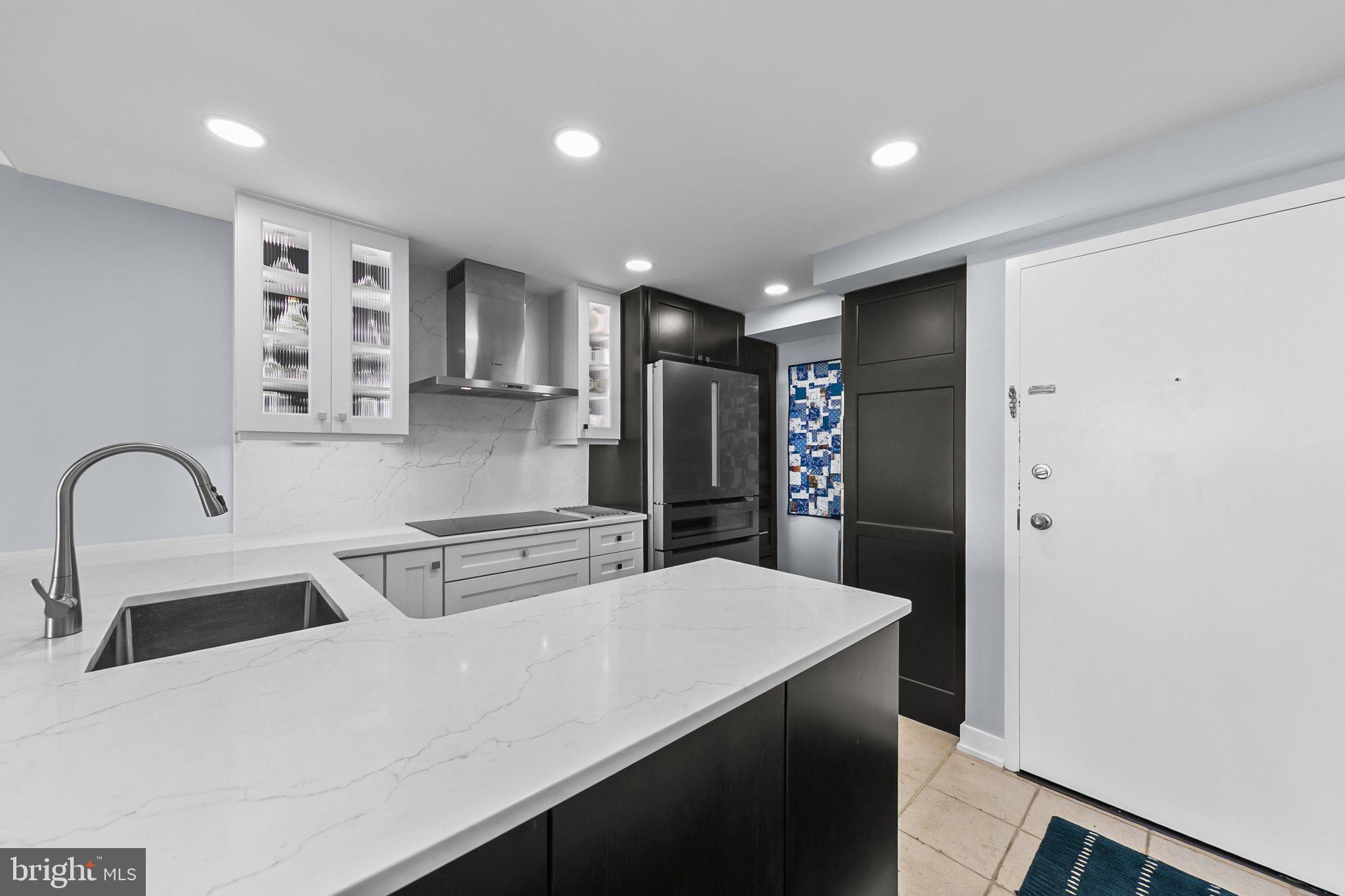 SEA COLONY EAST - Residential