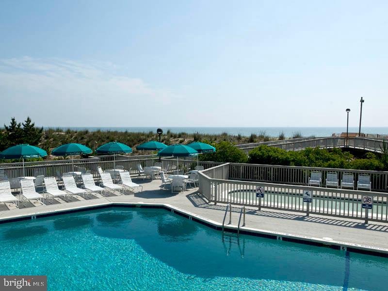 SEA COLONY EAST - Residential