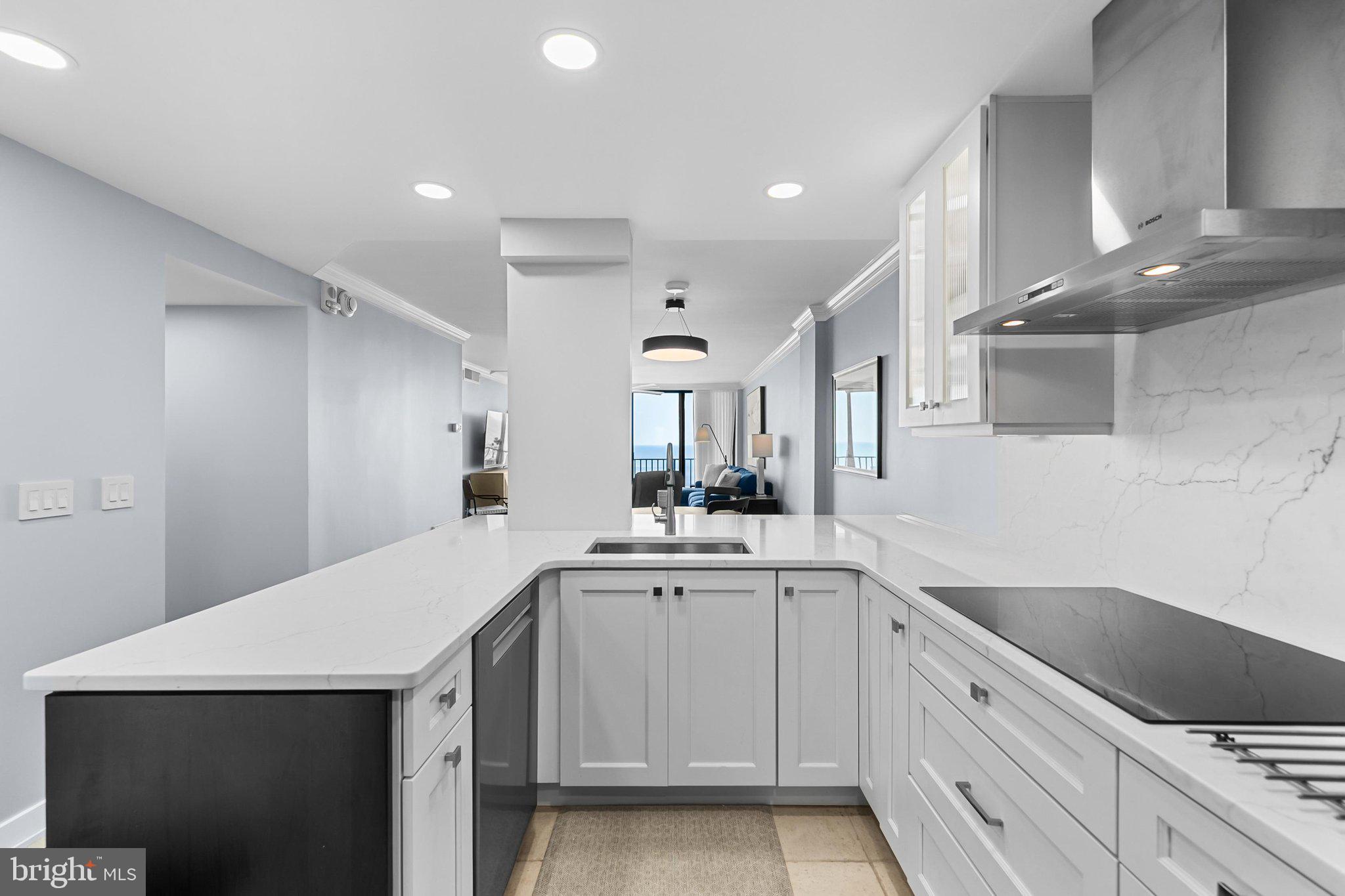 SEA COLONY EAST - Residential