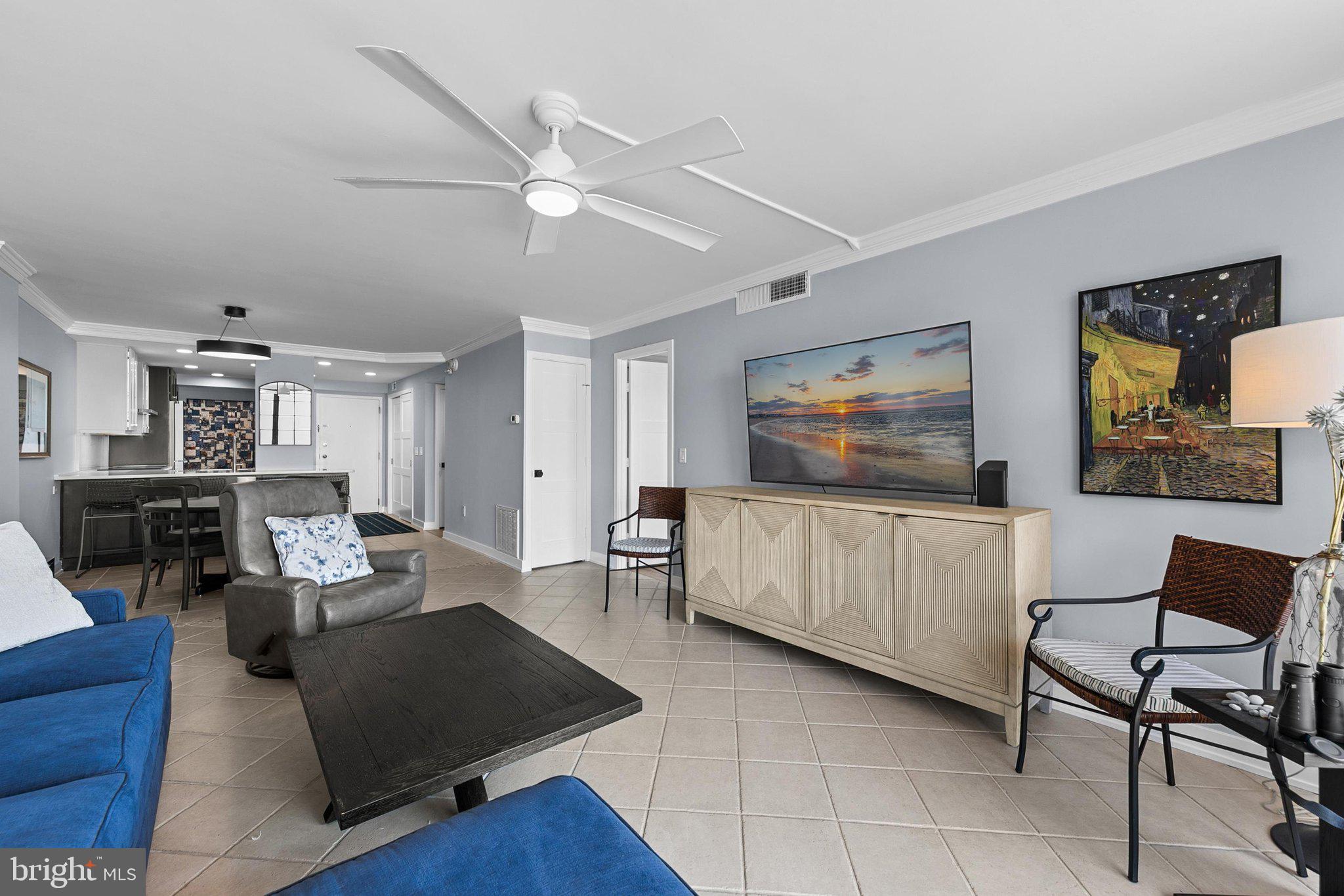 SEA COLONY EAST - Residential