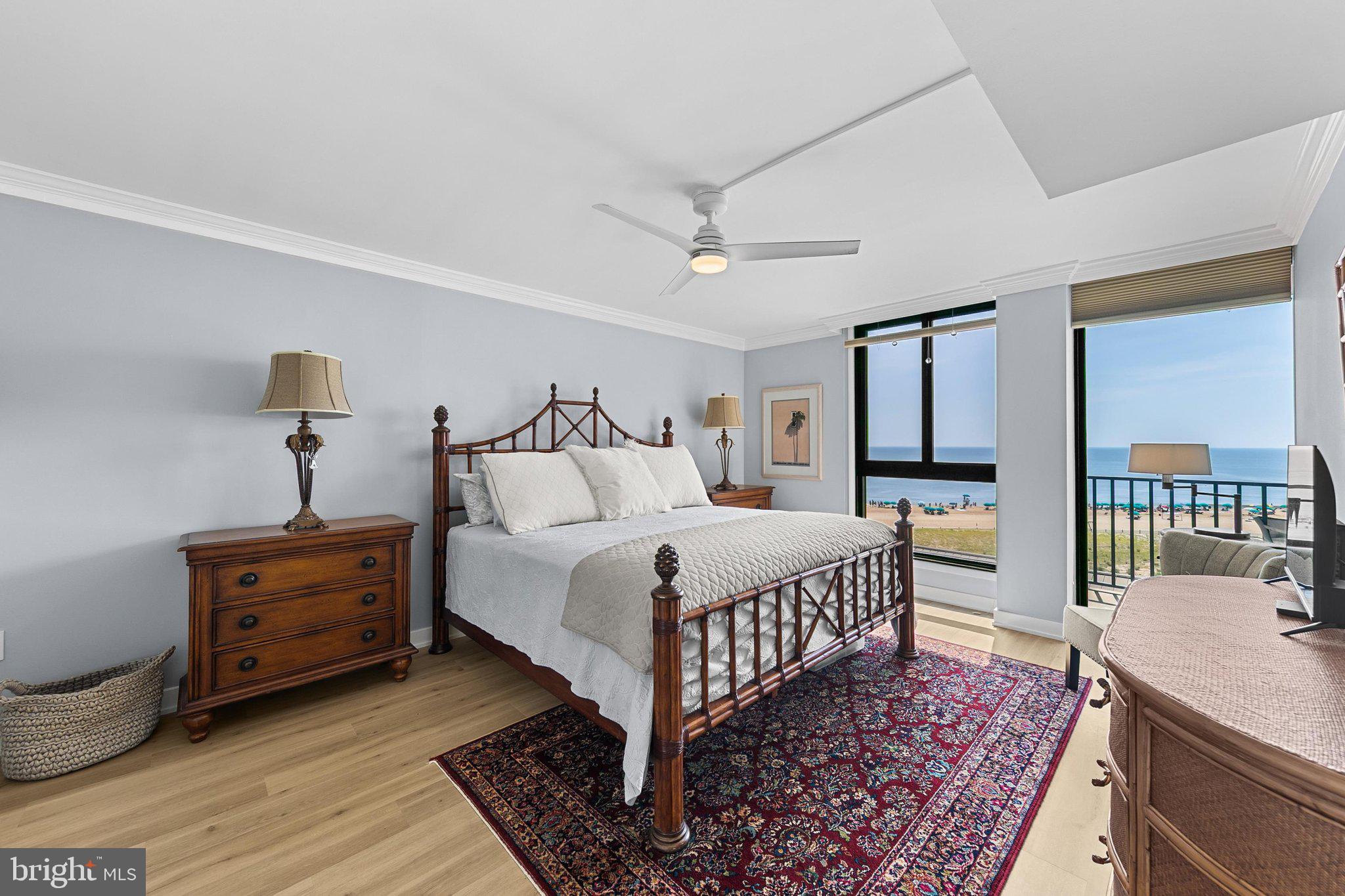 SEA COLONY EAST - Residential