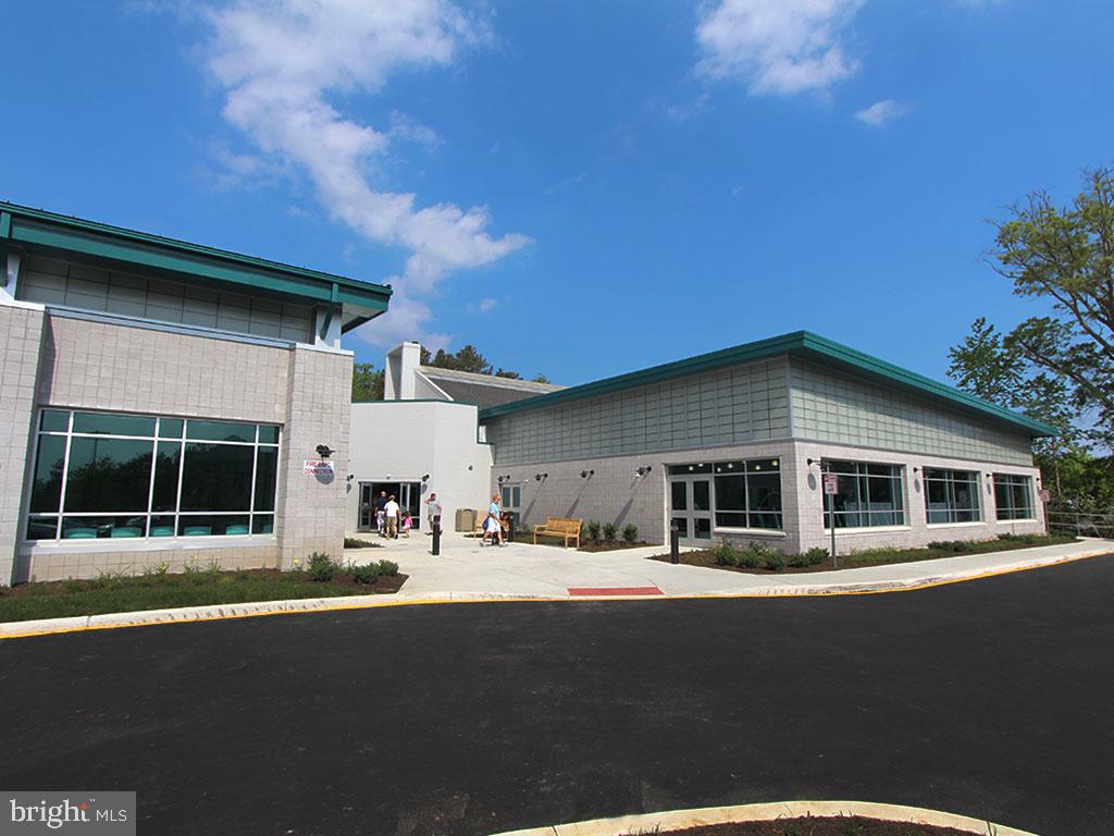 SEA COLONY EAST - Residential