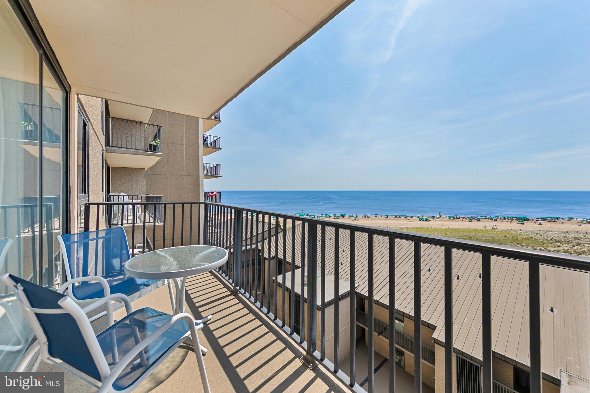 SEA COLONY EAST - Residential