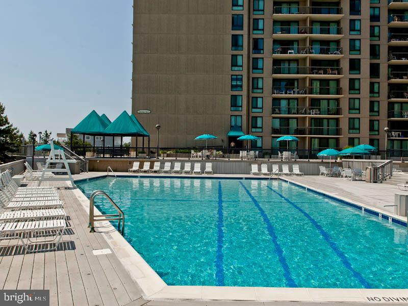 SEA COLONY EAST - Residential