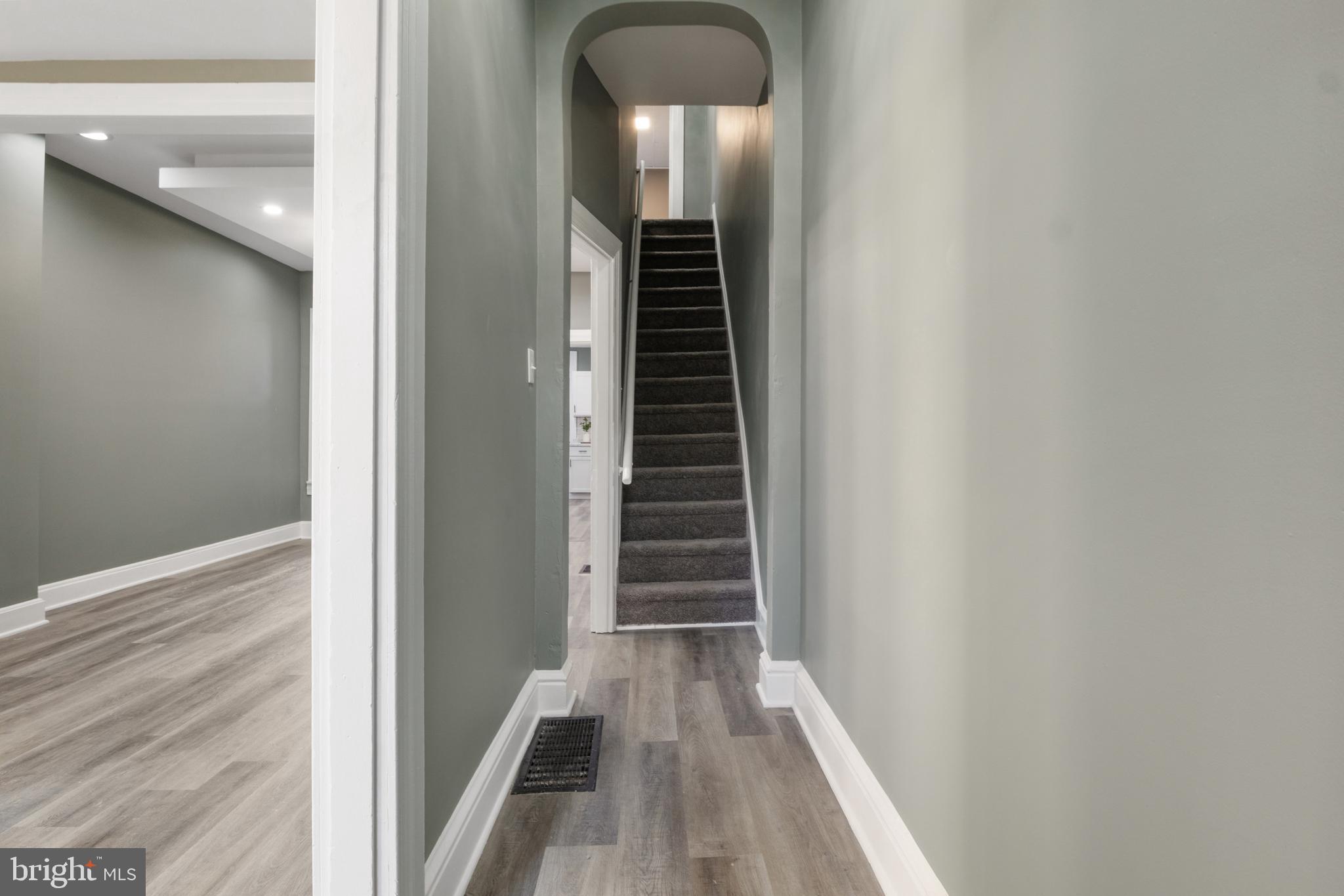 NORTH YORK - Residential