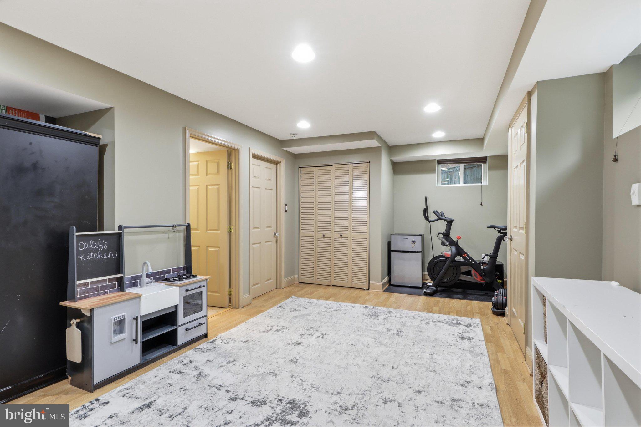 NORTHWOOD PARK - Residential