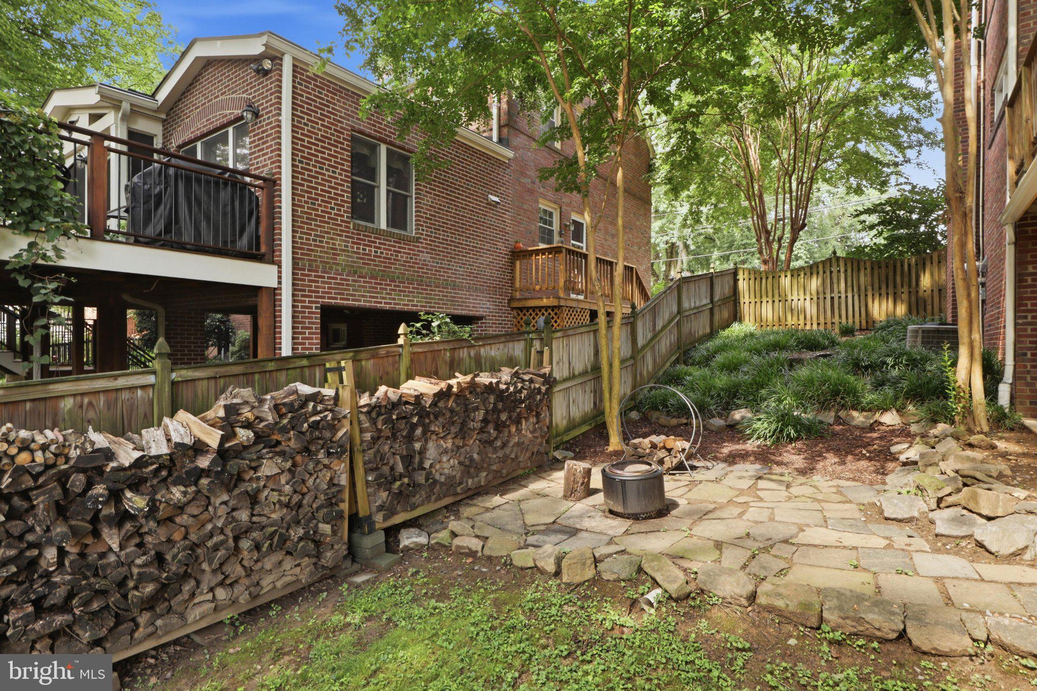 NORTHWOOD PARK - Residential