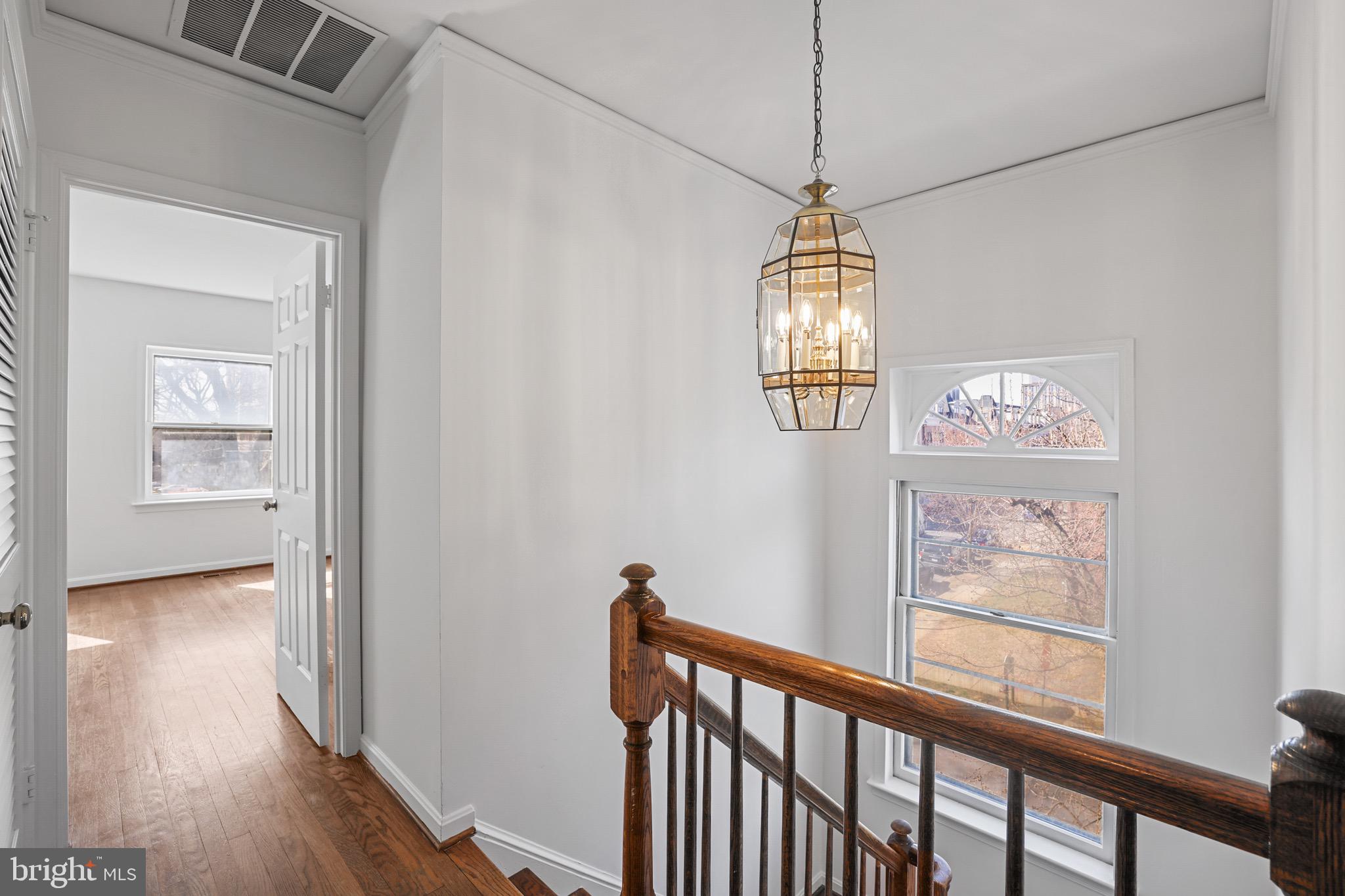 ADAMS HOUSE - Residential