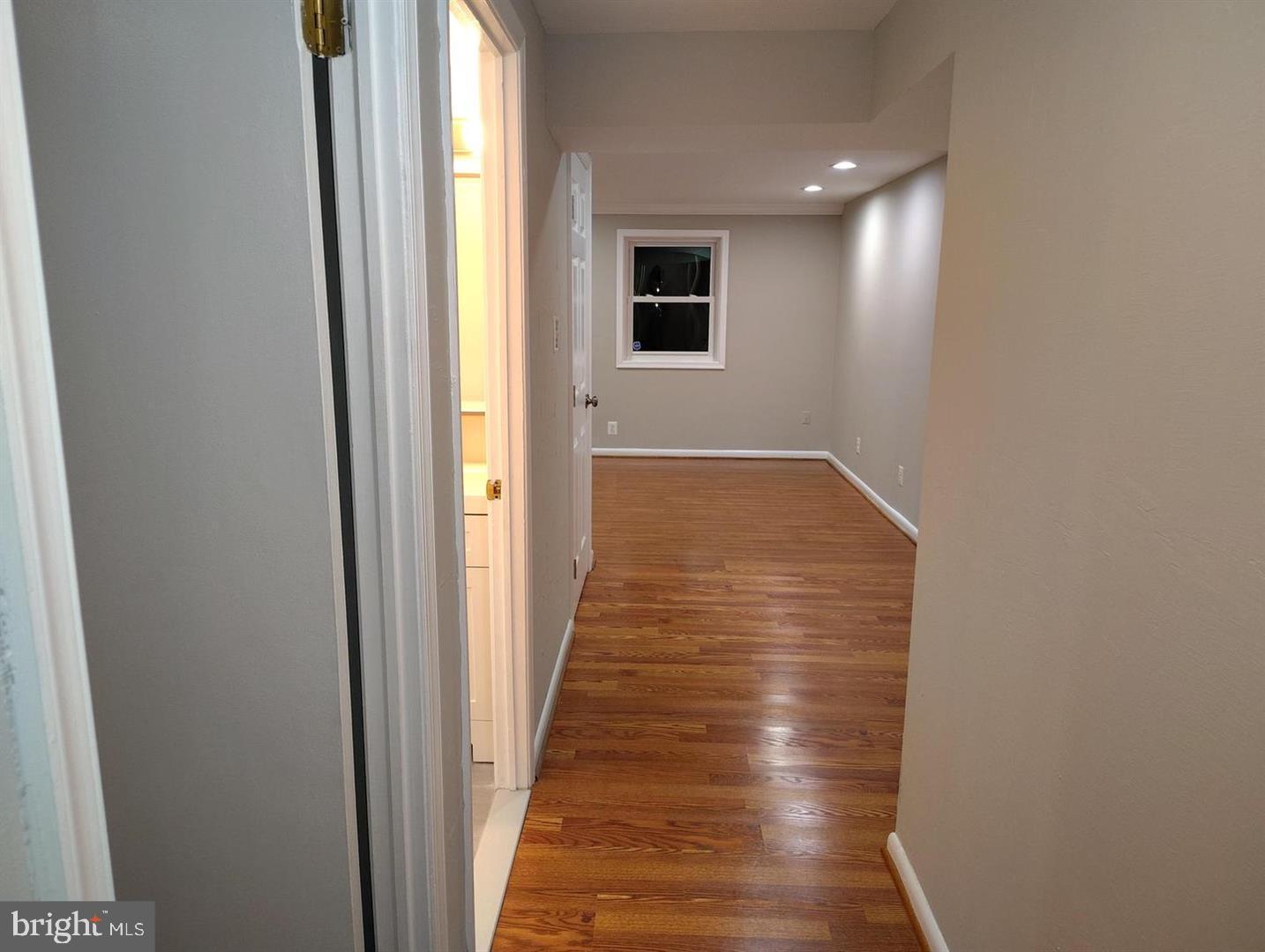 LAKE RIDGE - Residential Lease
