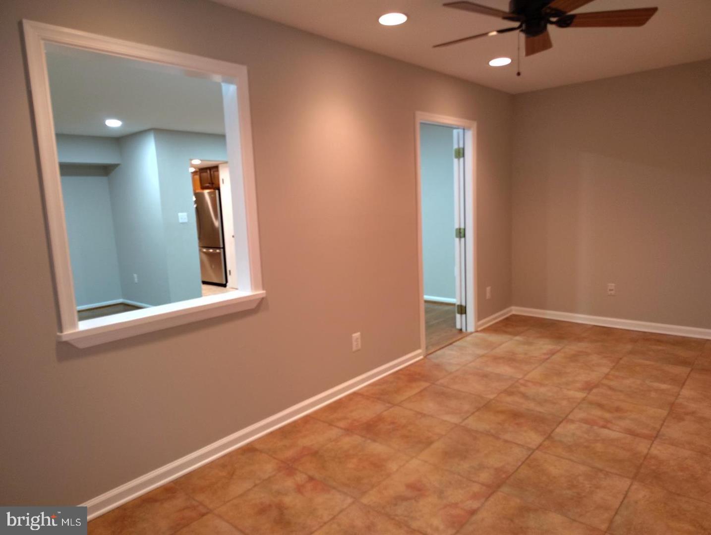 LAKE RIDGE - Residential Lease