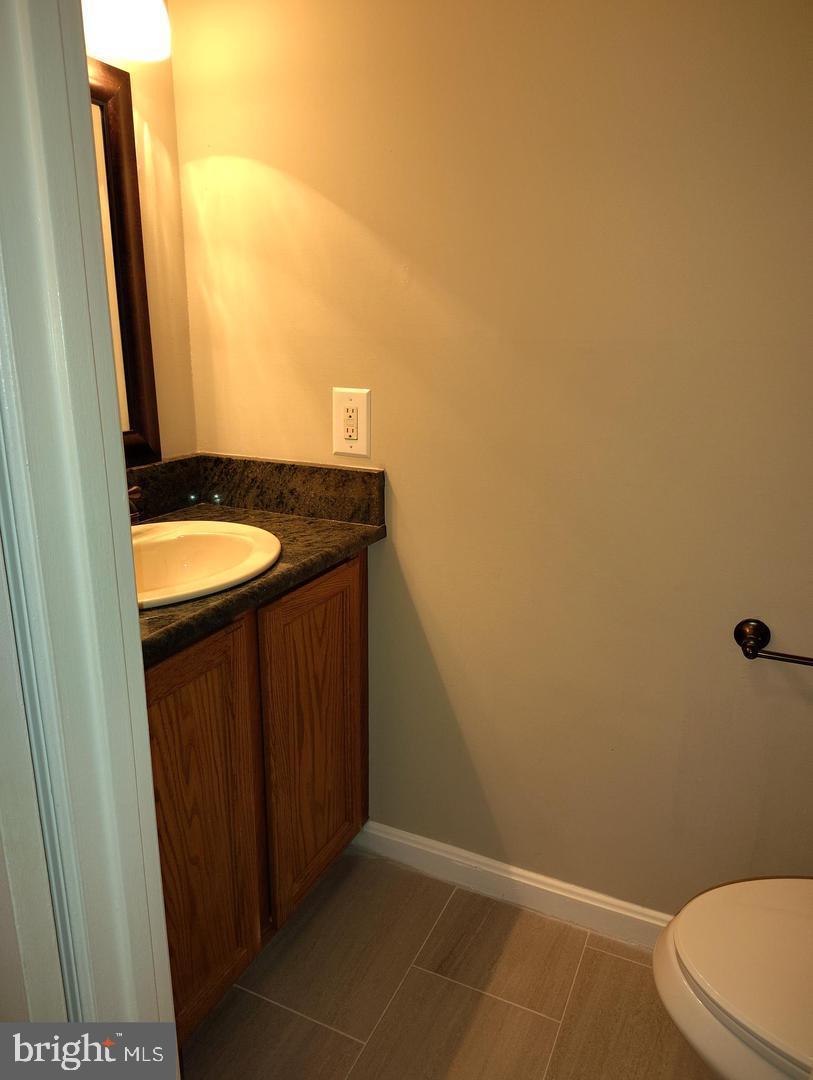 LAKE RIDGE - Residential Lease
