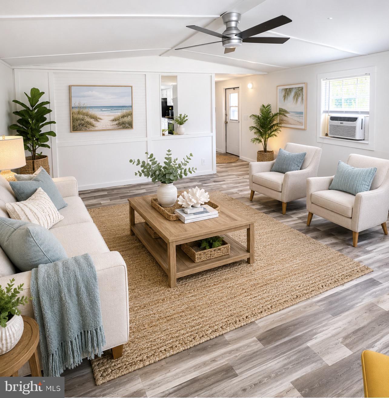 PARADISE POINT - Residential