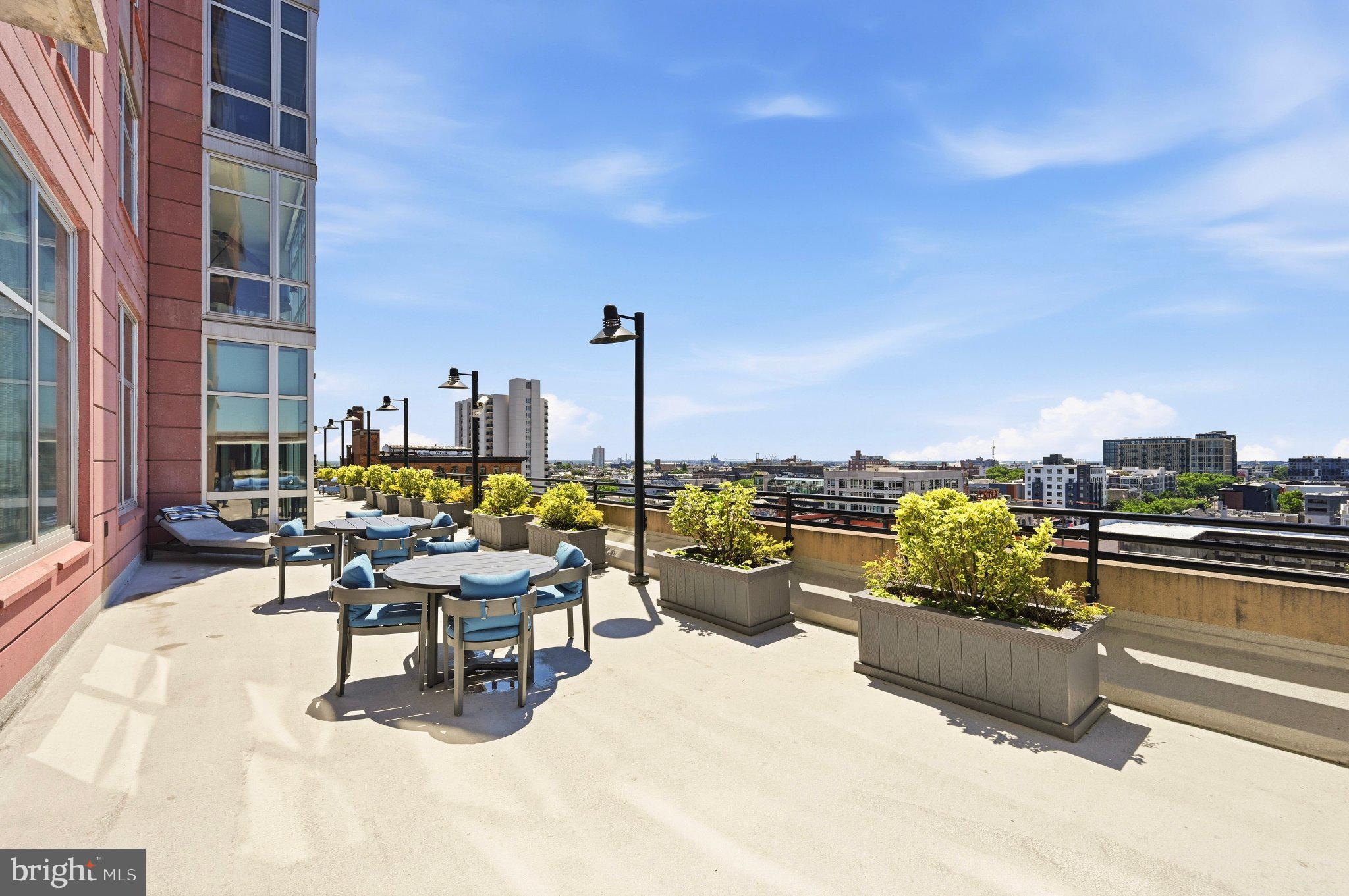 AVENUE OF THE ARTS - Residential