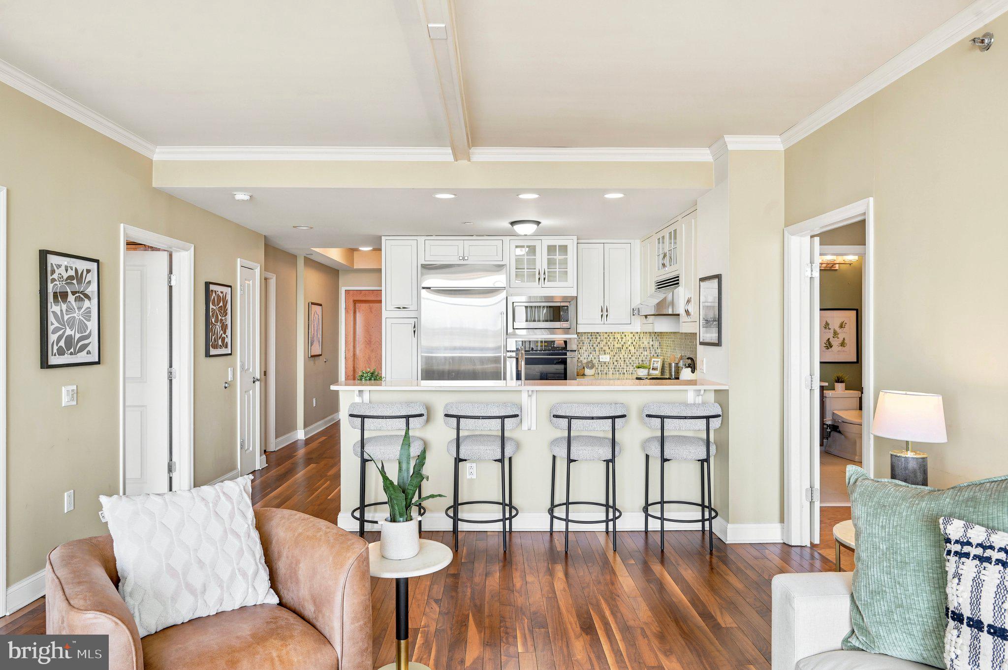 AVENUE OF THE ARTS - Residential