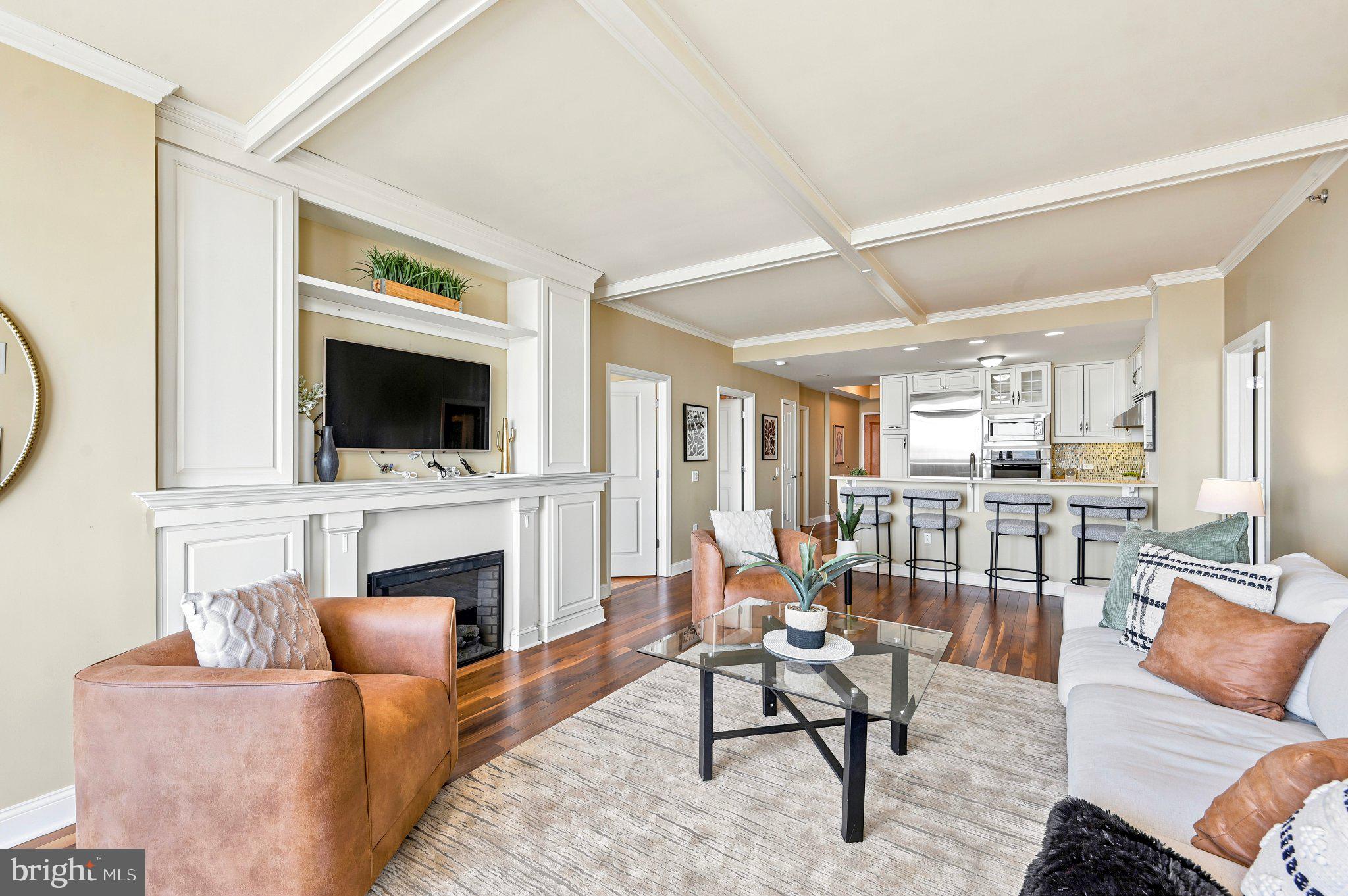 AVENUE OF THE ARTS - Residential