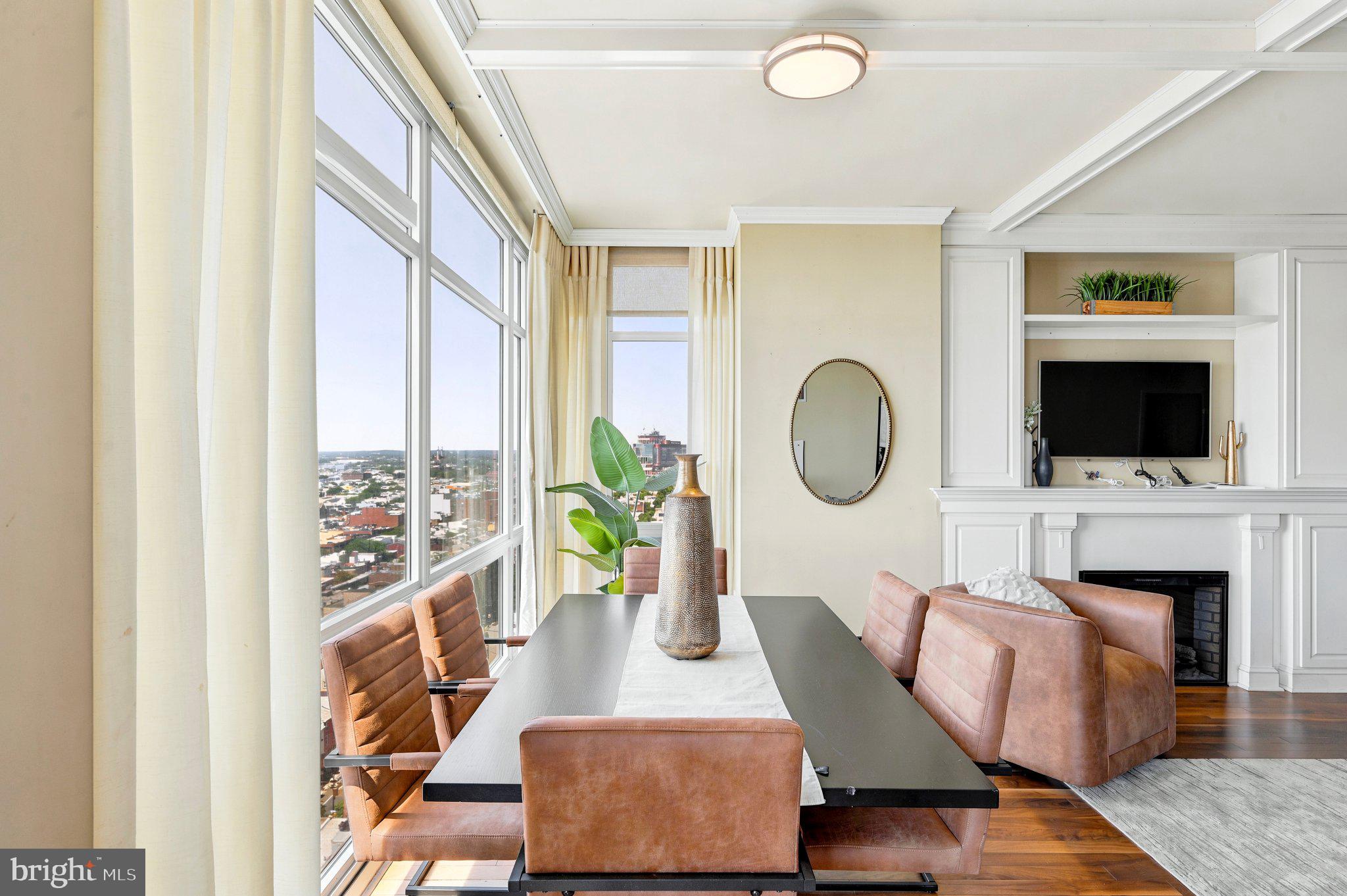 AVENUE OF THE ARTS - Residential