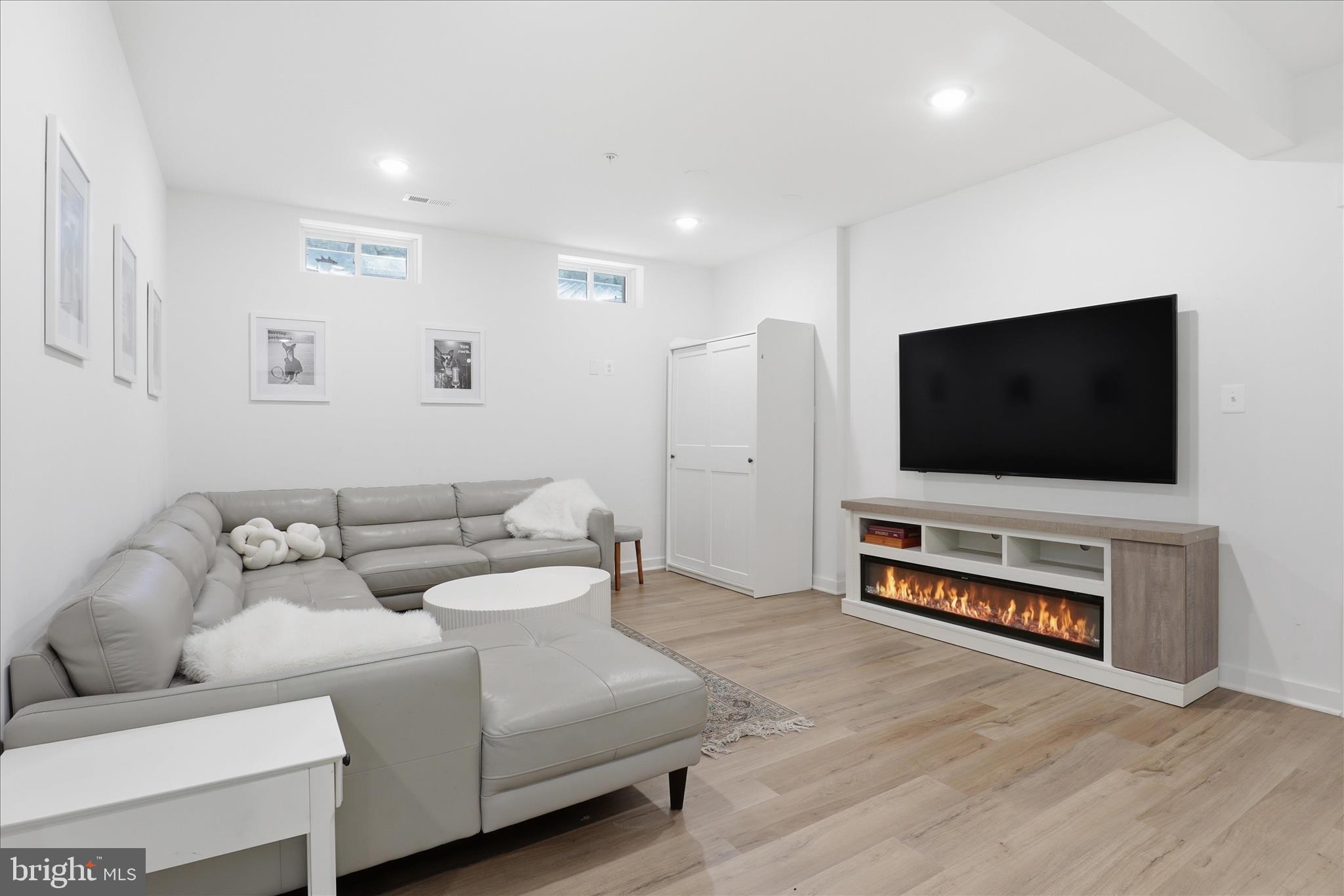 ALLENWOOD - Residential