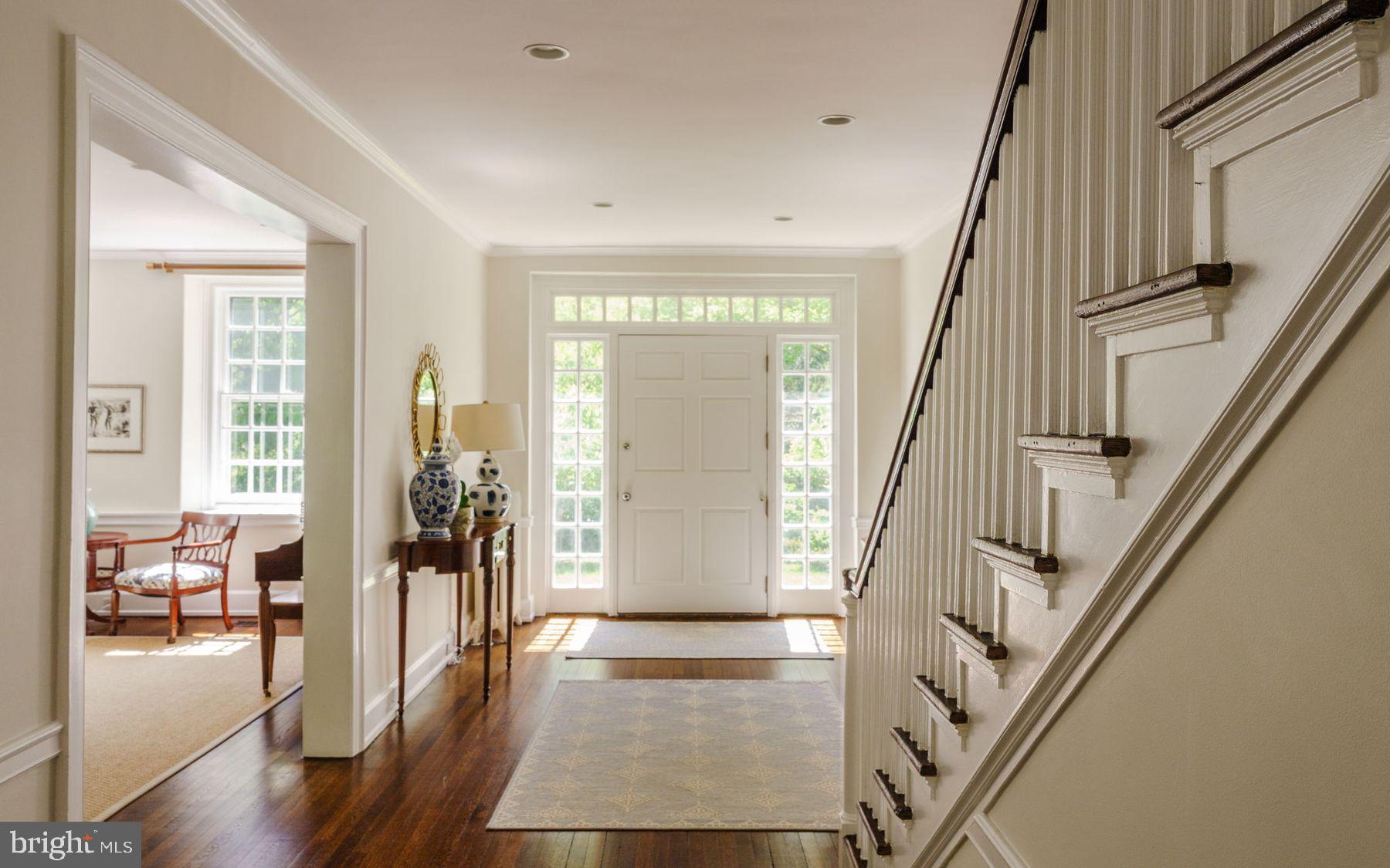 CHESTNUT HILL - Residential