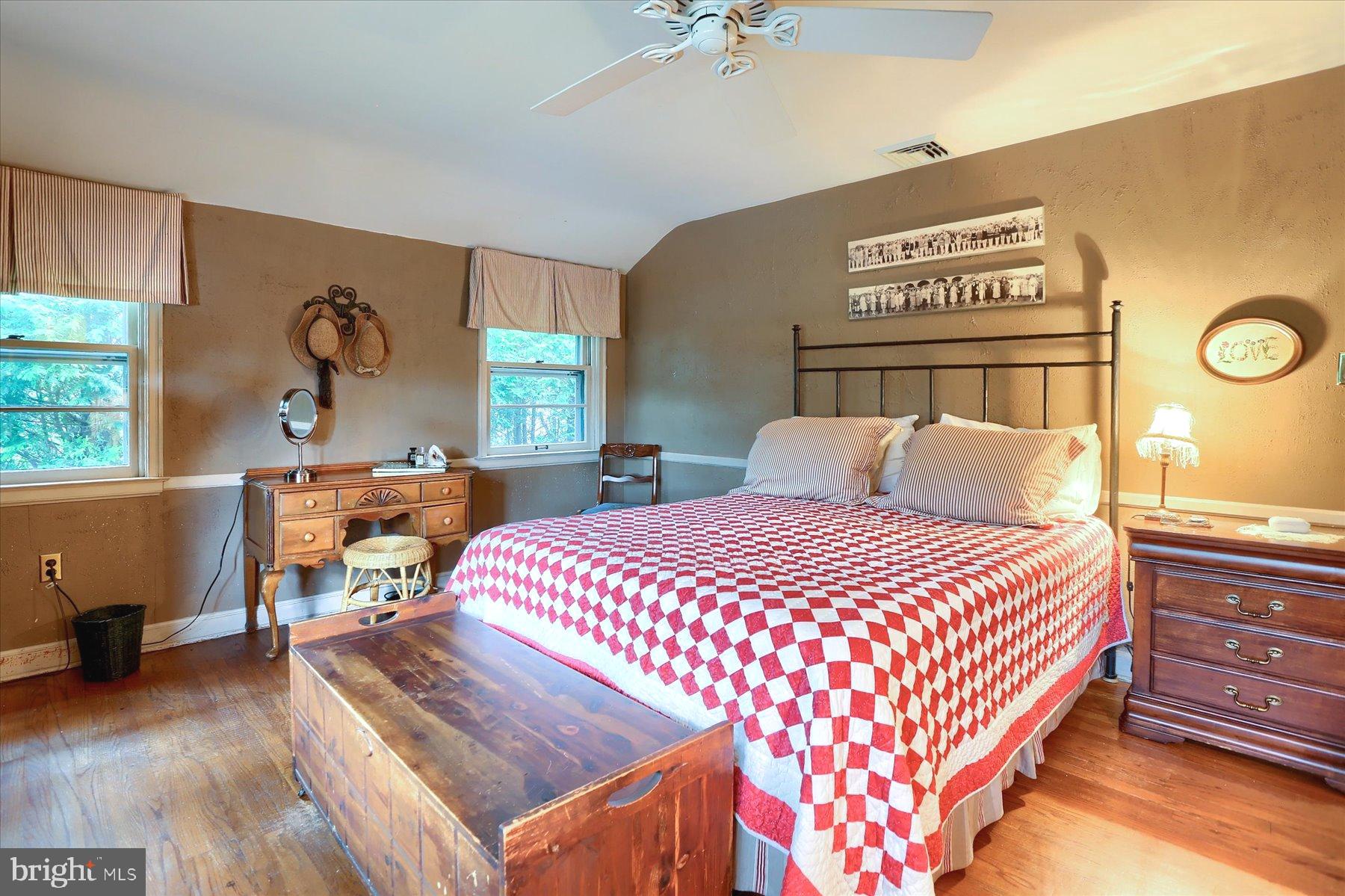 NEW CUMBERLAND BOROUGH - Residential