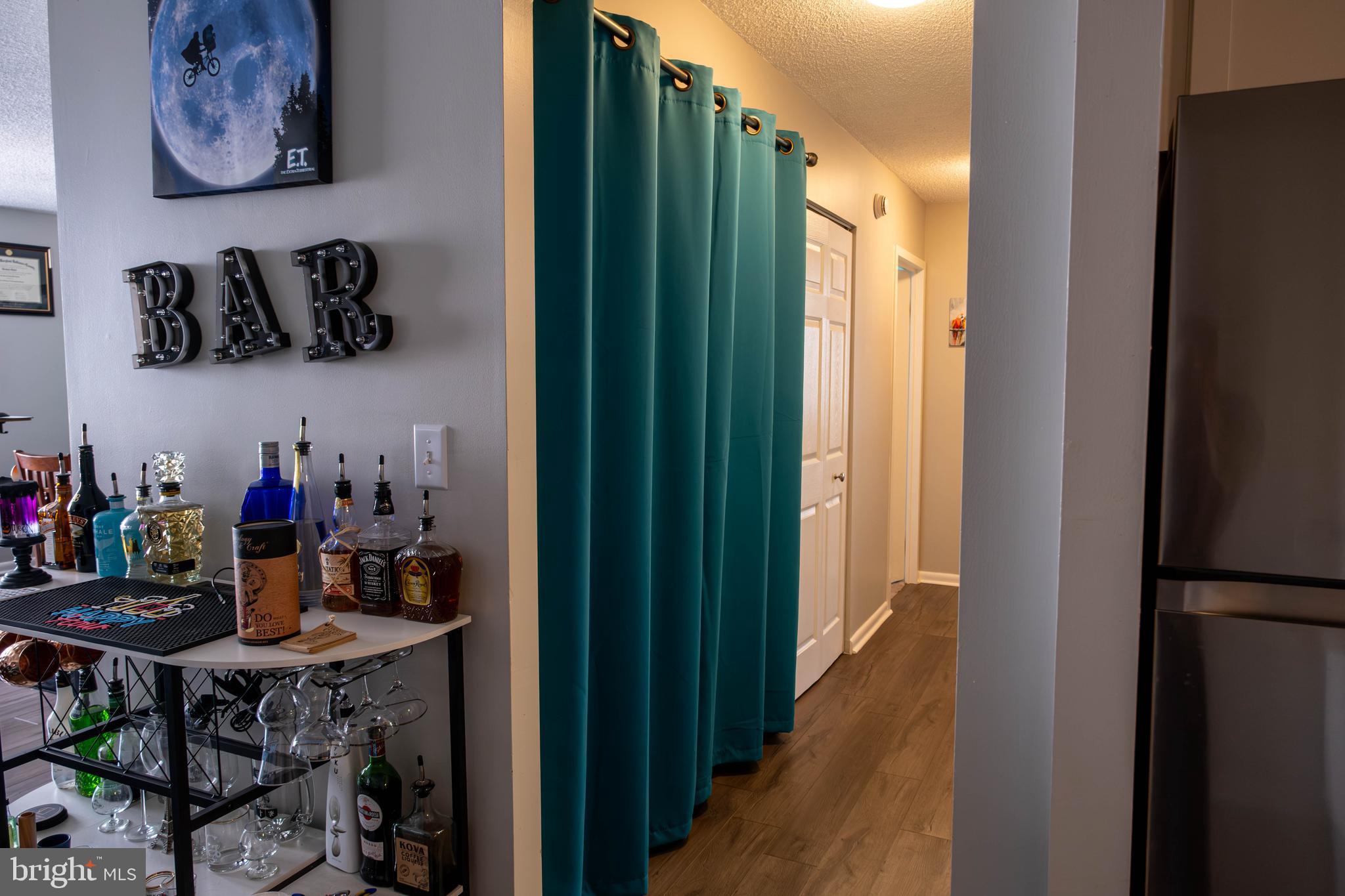 THE RIDGELY - Residential