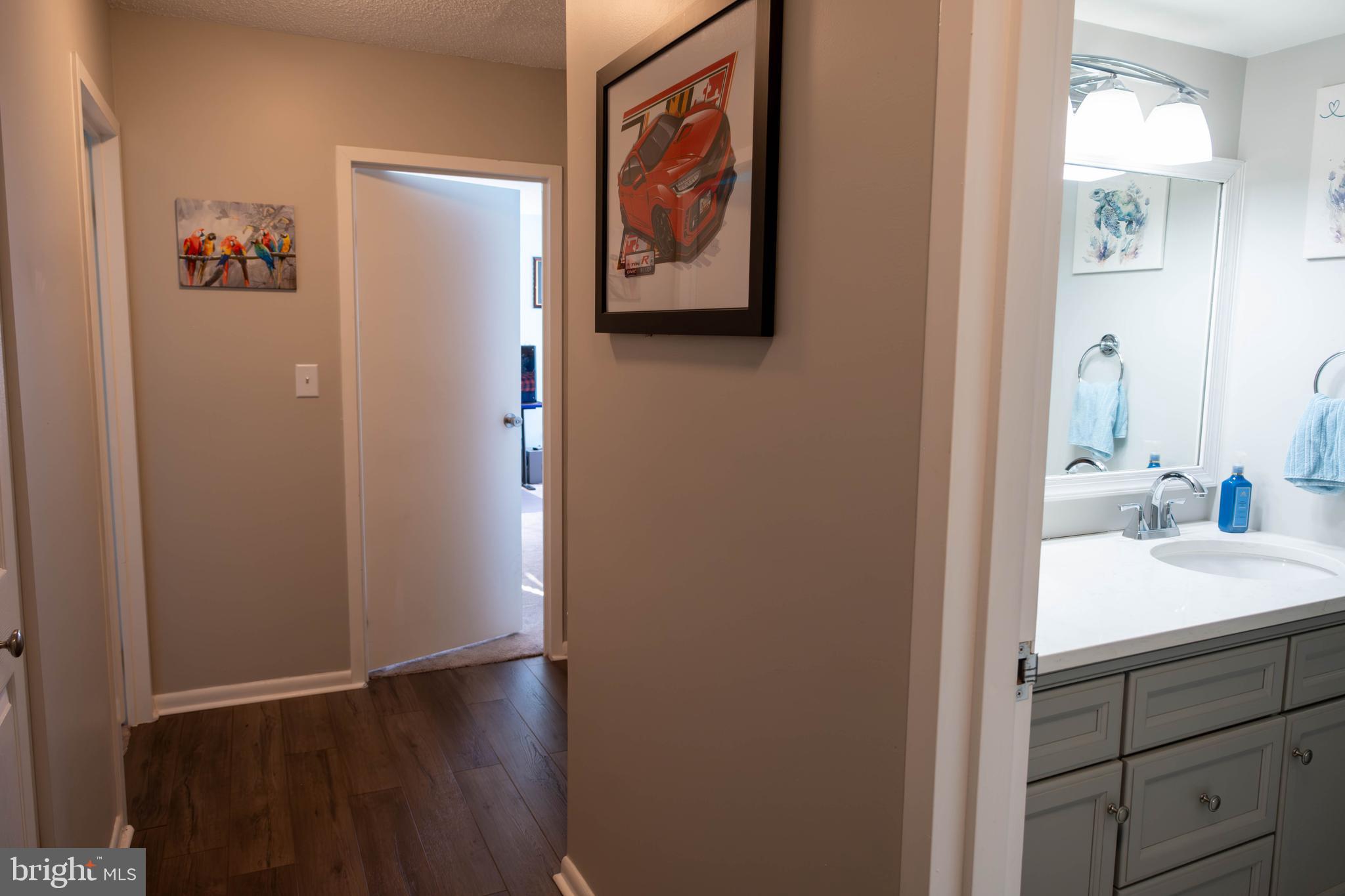 THE RIDGELY - Residential