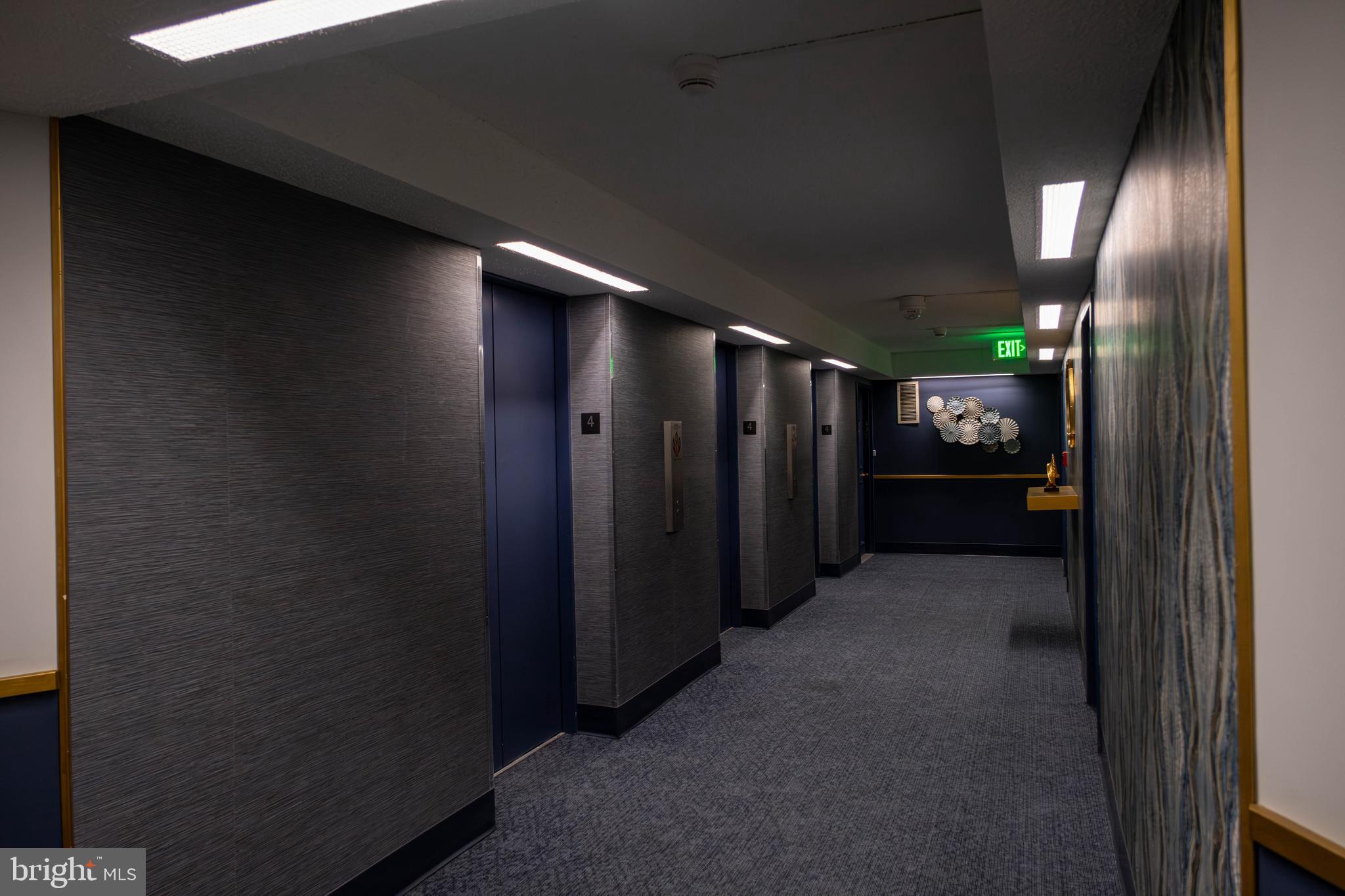 THE RIDGELY - Residential