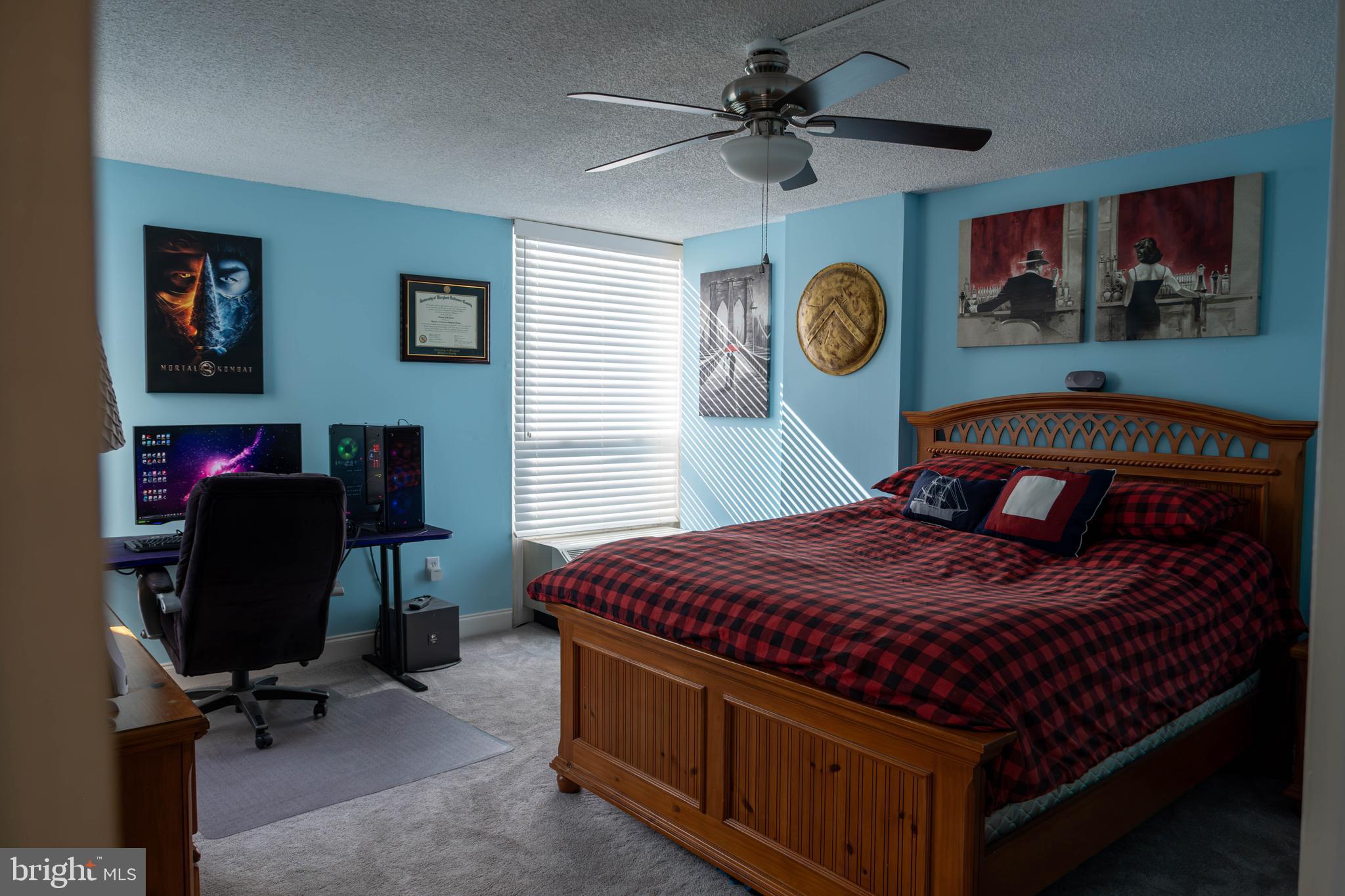 THE RIDGELY - Residential